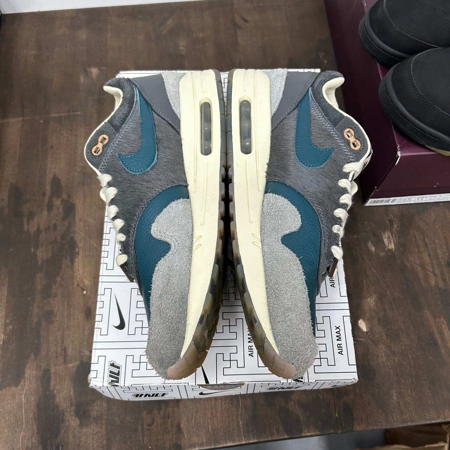 Kasina Won-Ang Grey Air Max 1 (USED)