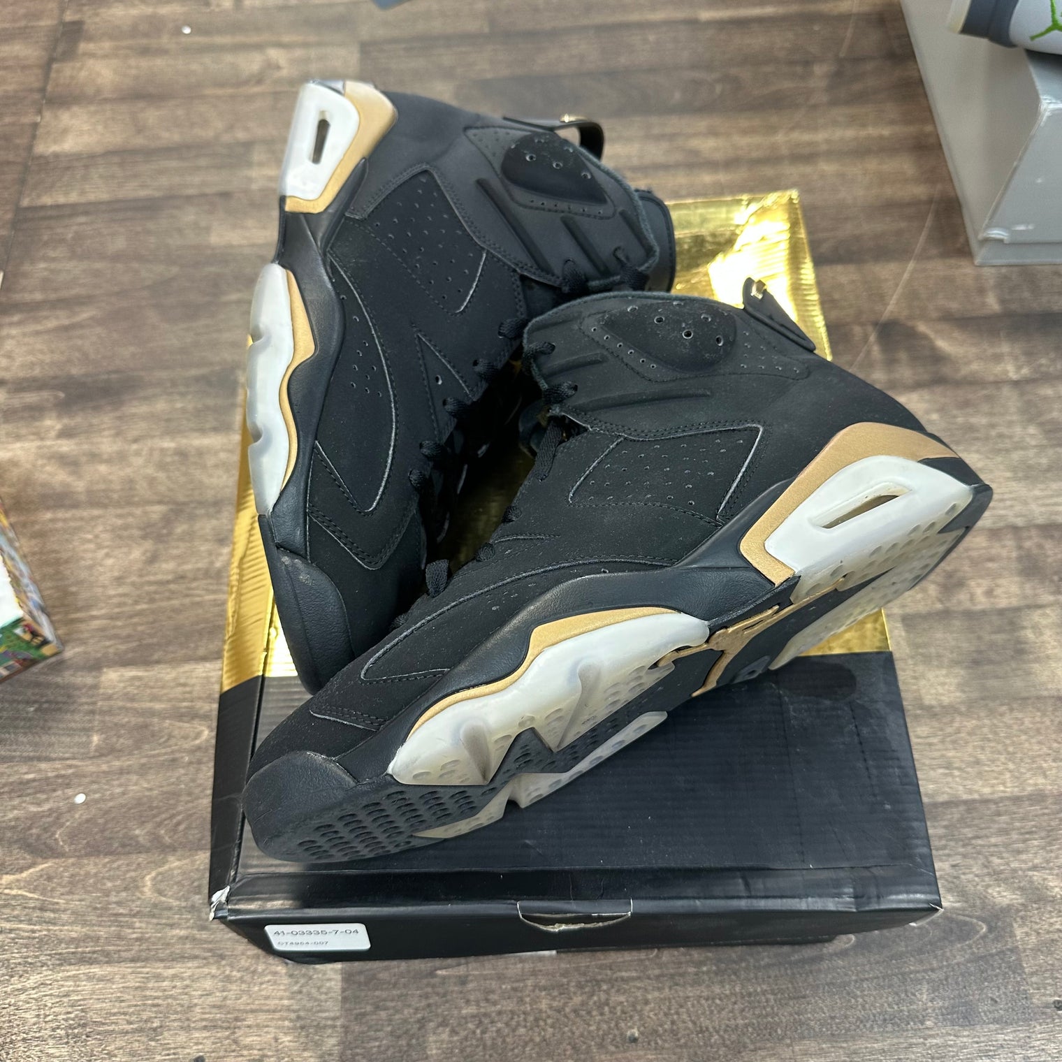 DMP Jordan 6 Retro (USED)