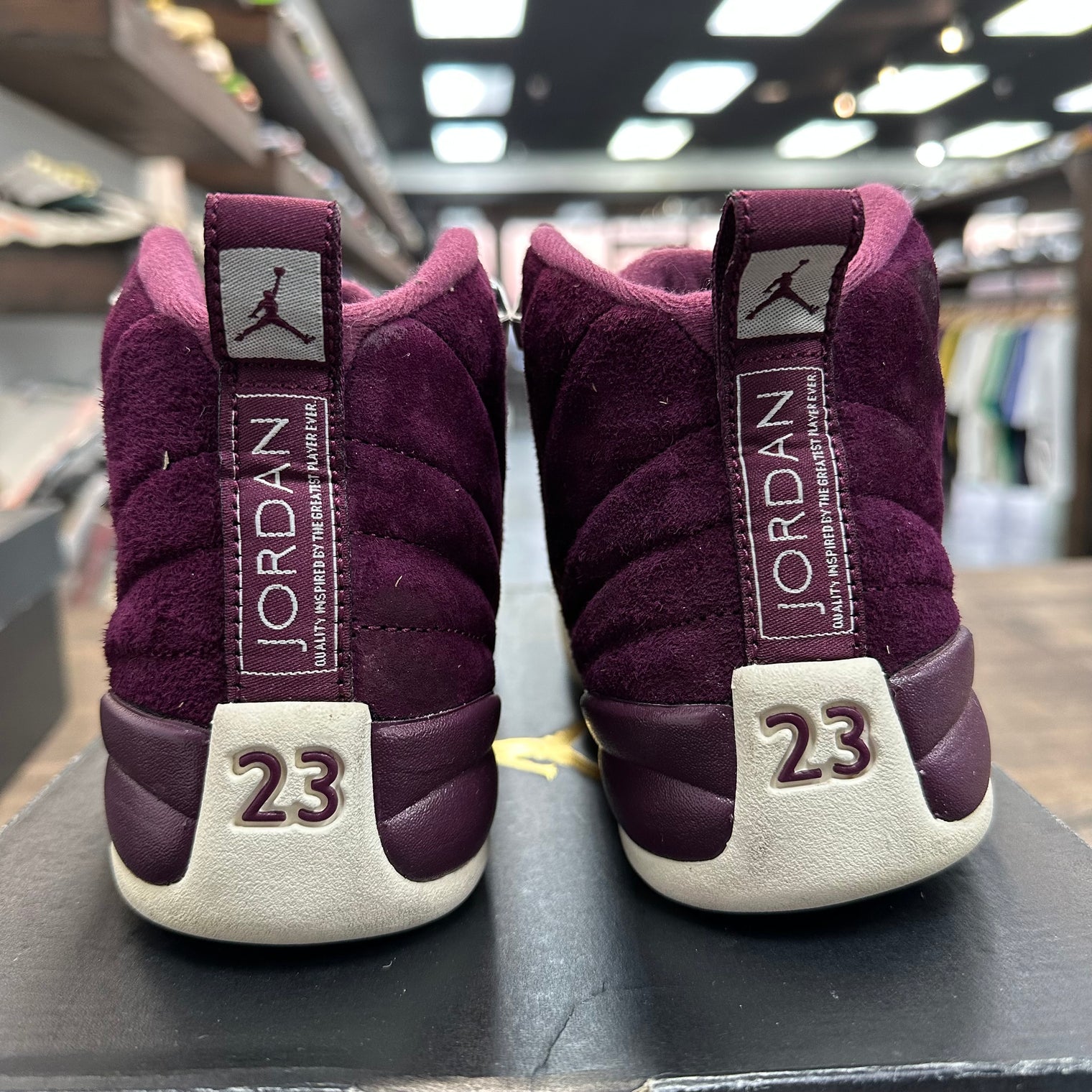 Jordan 12 Retro Bordeaux (US 4.5Y) (USED)