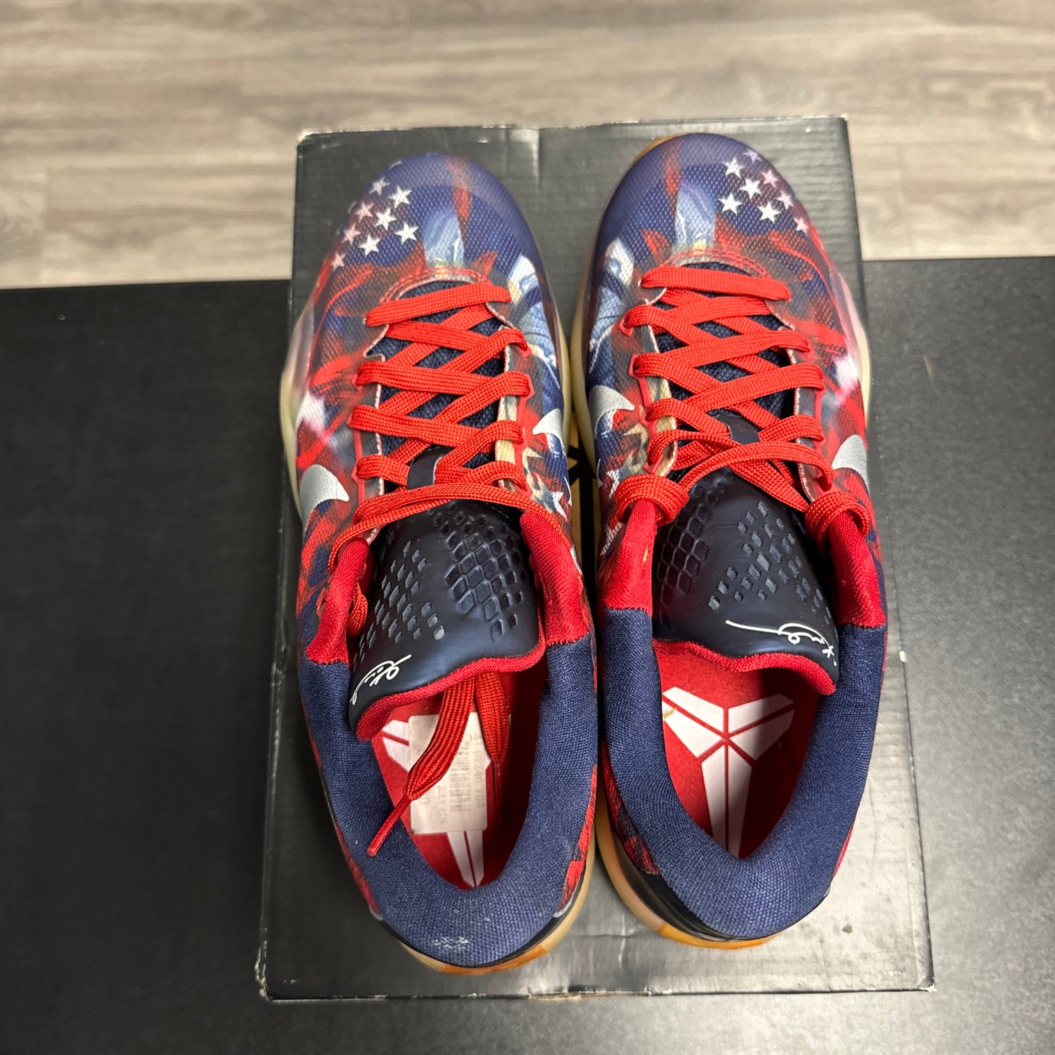 Kobe 10 Independence Day (USED)