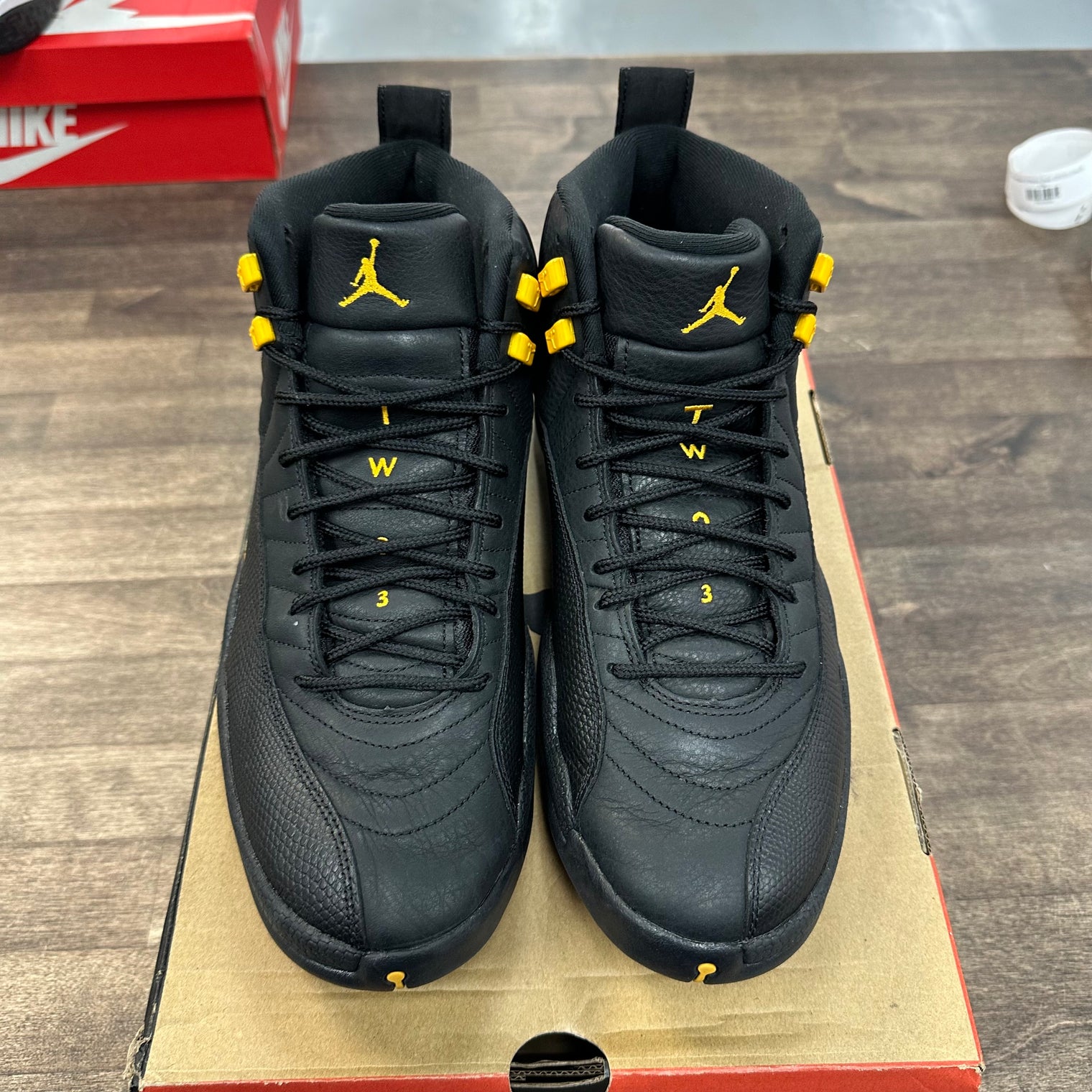 Air Jordan 12 Retro Black Taxi (Used)