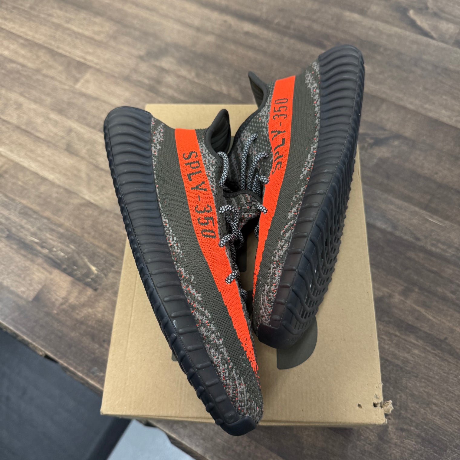 Carbon Beluga Yeezy 350 (USED)