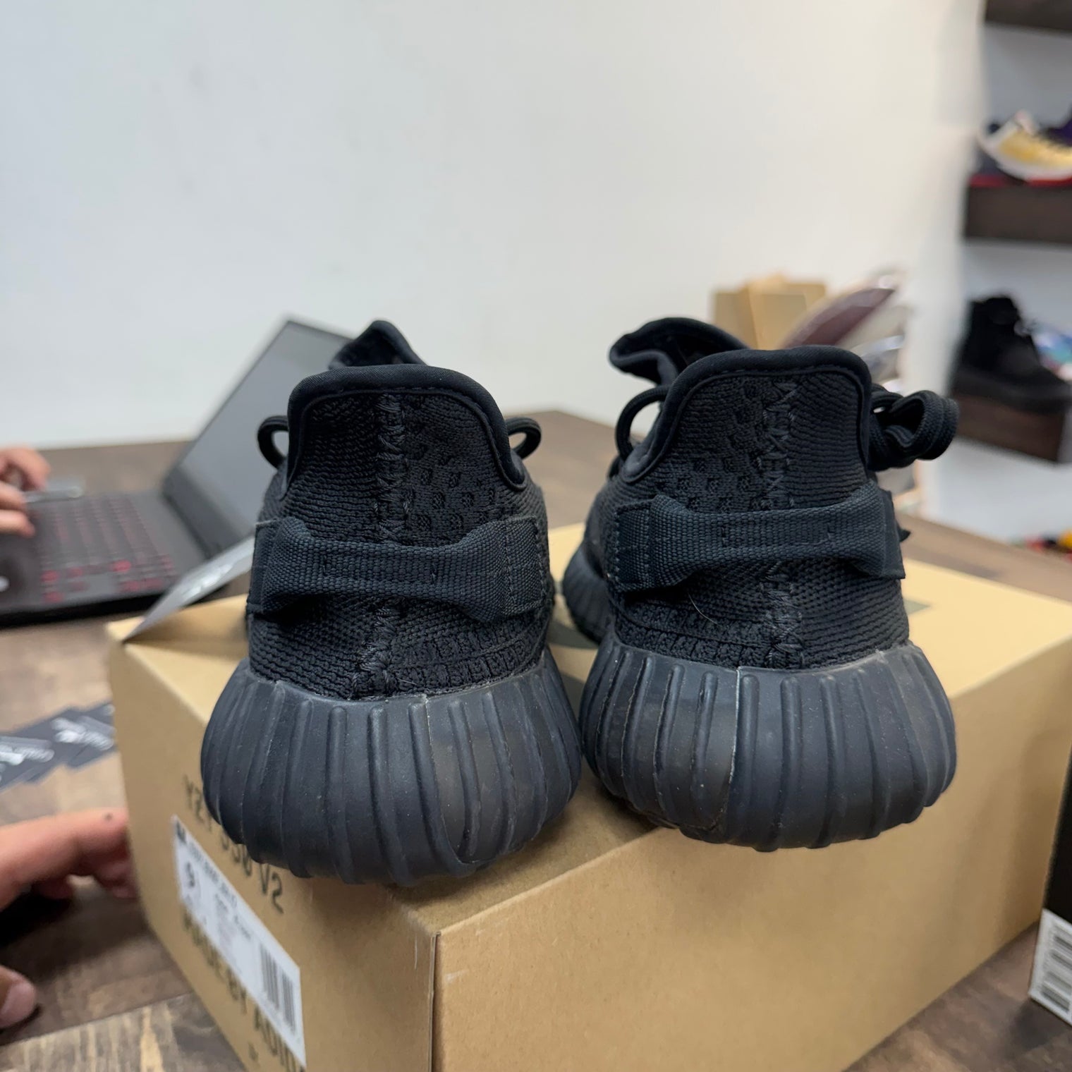 Onyx Yeezy 350 (USED)