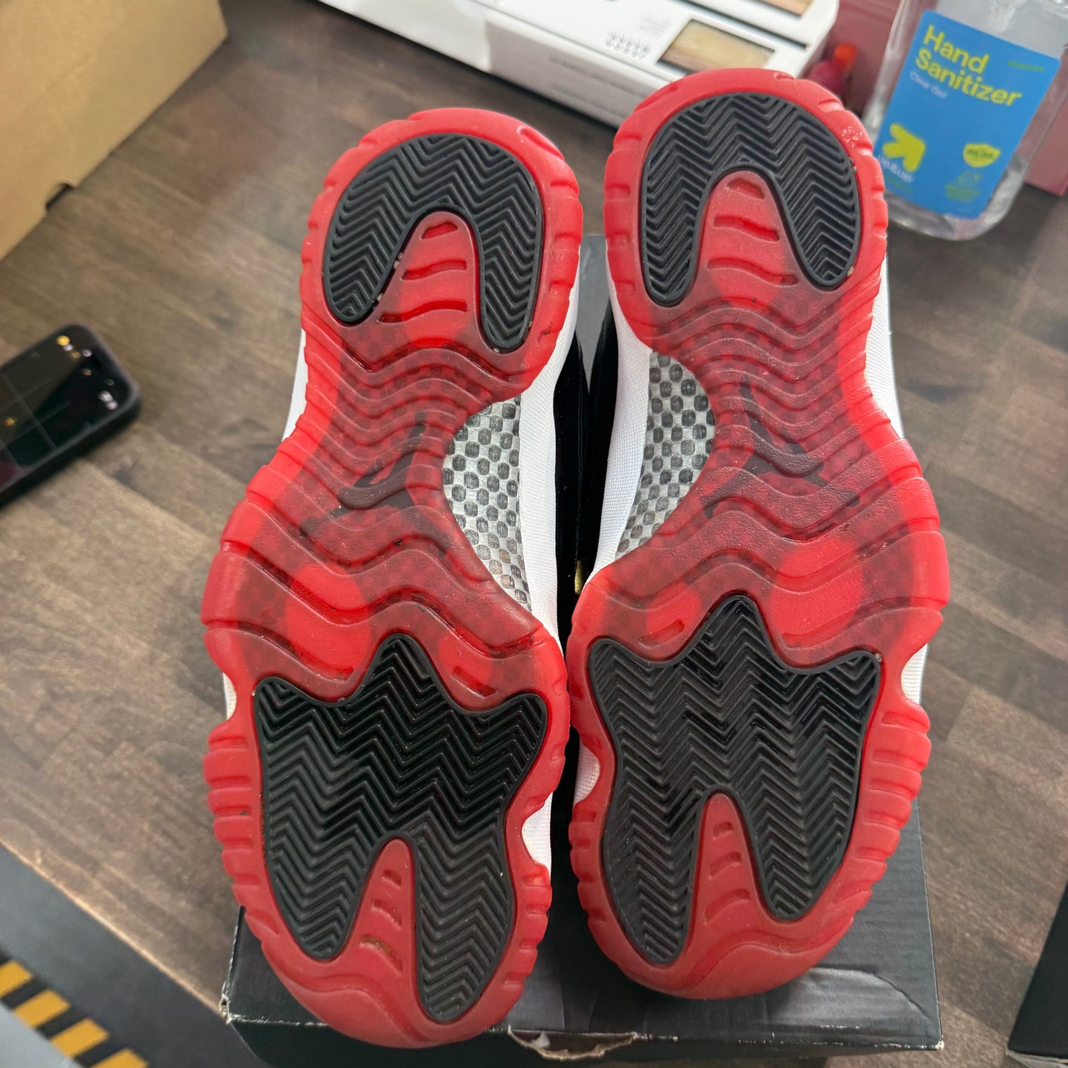 Bred Jordan 11 Low (2015) (USED)