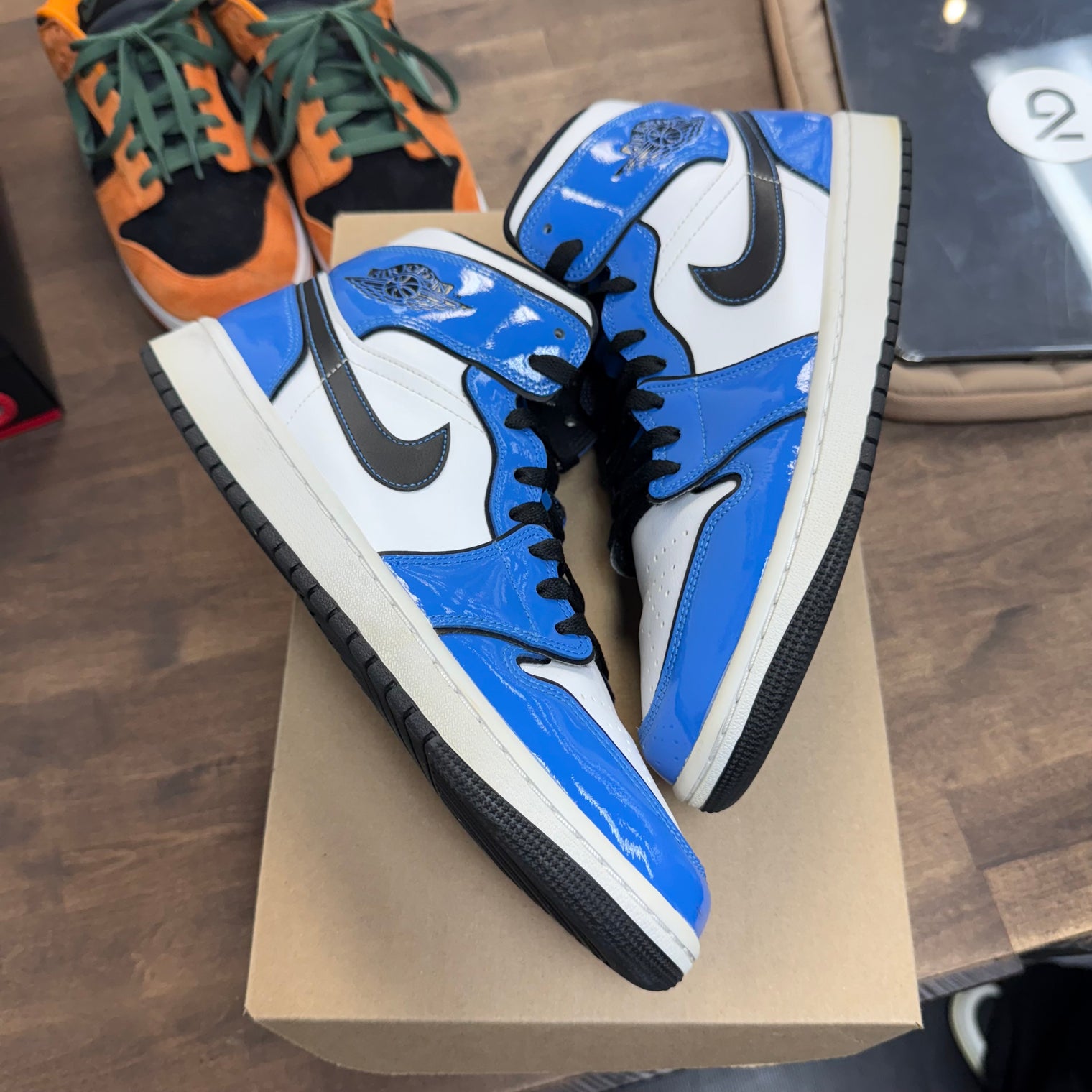Signal Blue Jordan 1 Mid (Used,No Box)