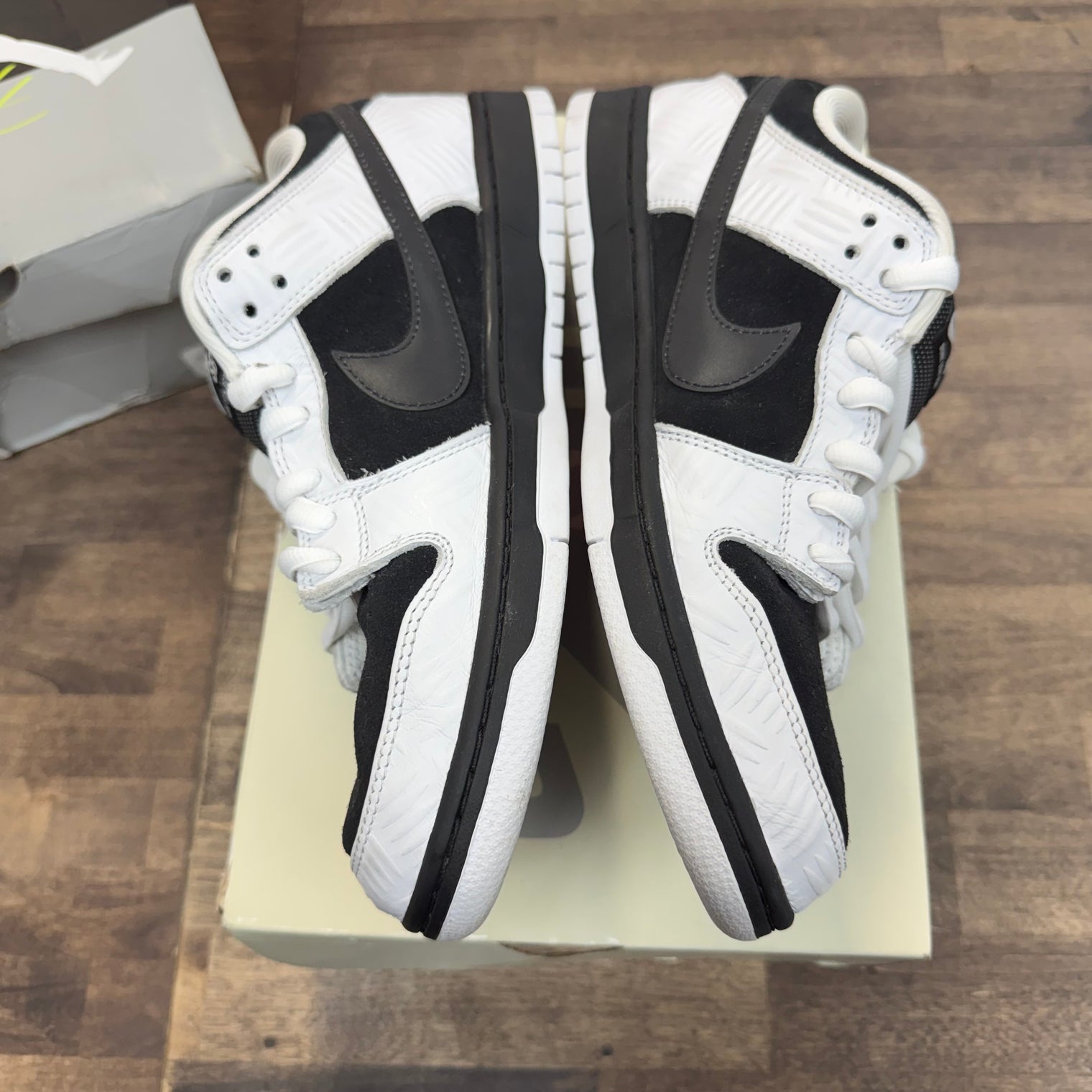 TIGHTBOOTH Nike SB Dunk Low (USED)