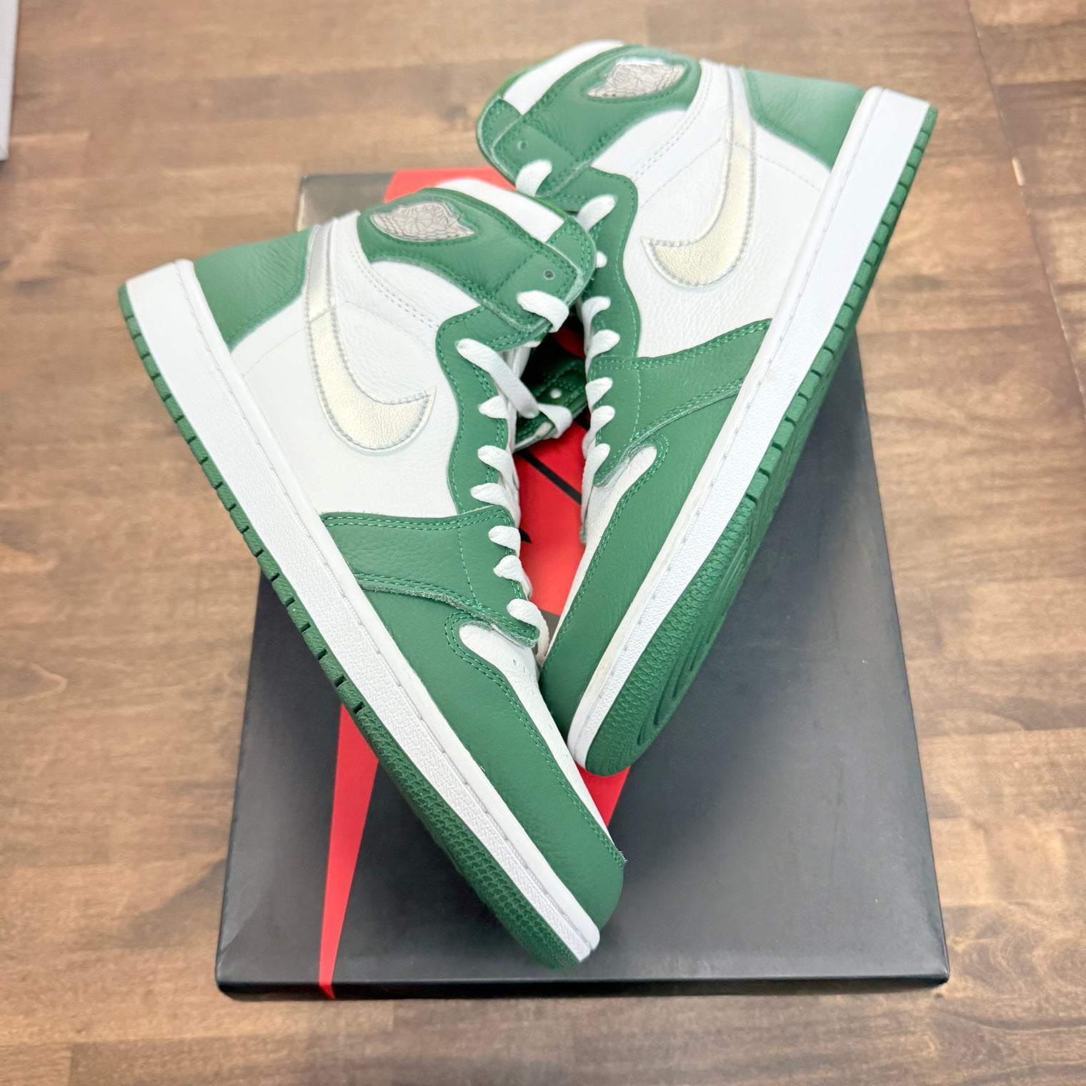 Gorge Green Jordan 1 High OG (USED)