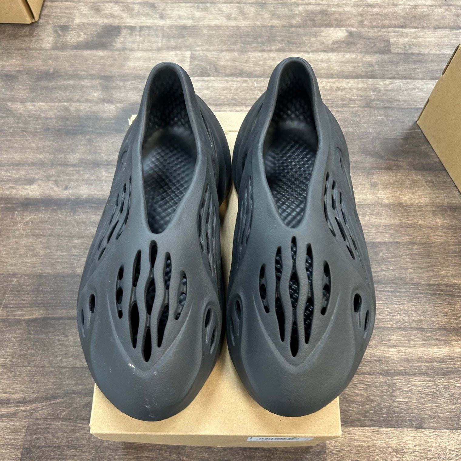 Yeezy Foam RNNR Onyx (USED)