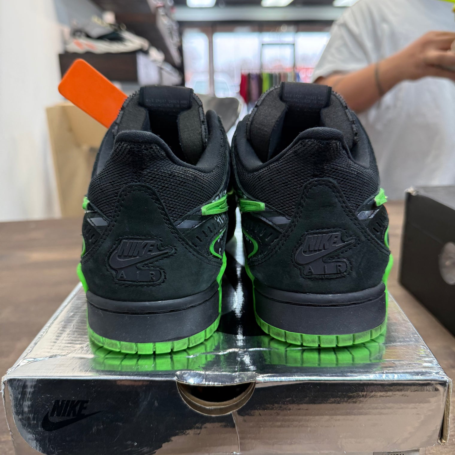 Nike Air Rubber Dunk Off-White Green Strike (US 11) (USED)