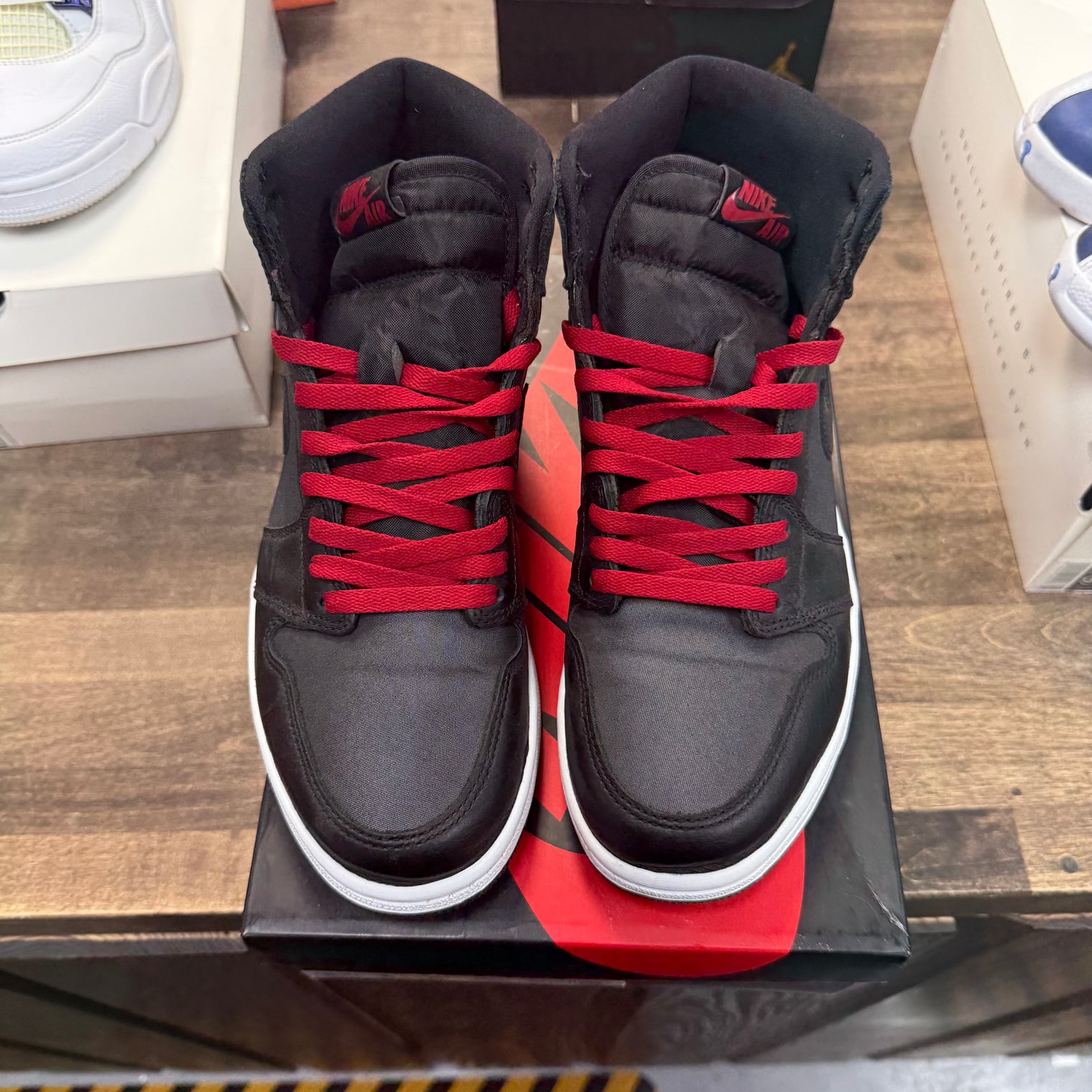 Black Satin Gym Red Jordan 1 High Retro (USED)