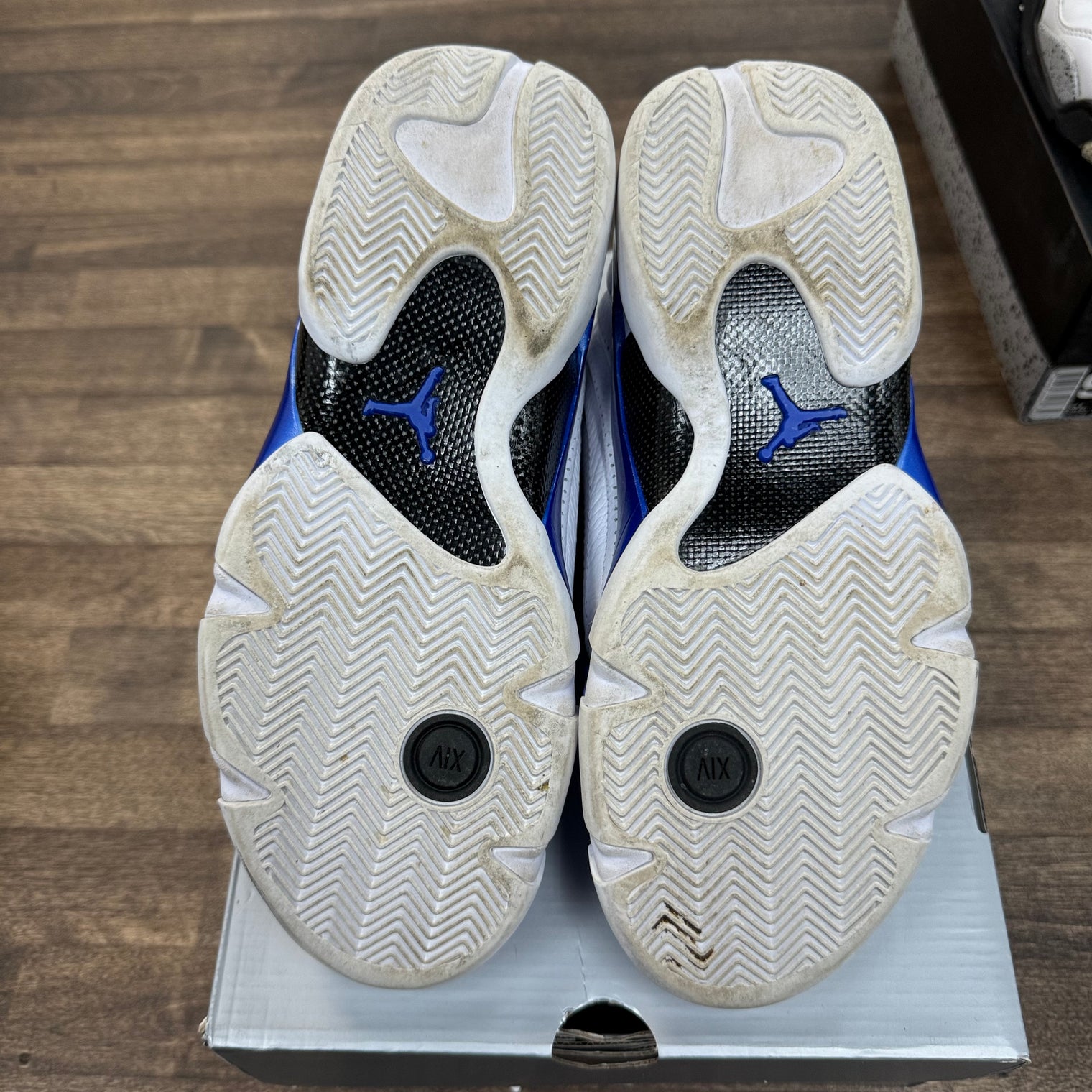 Hyper Royal Jordan 14 (USED)