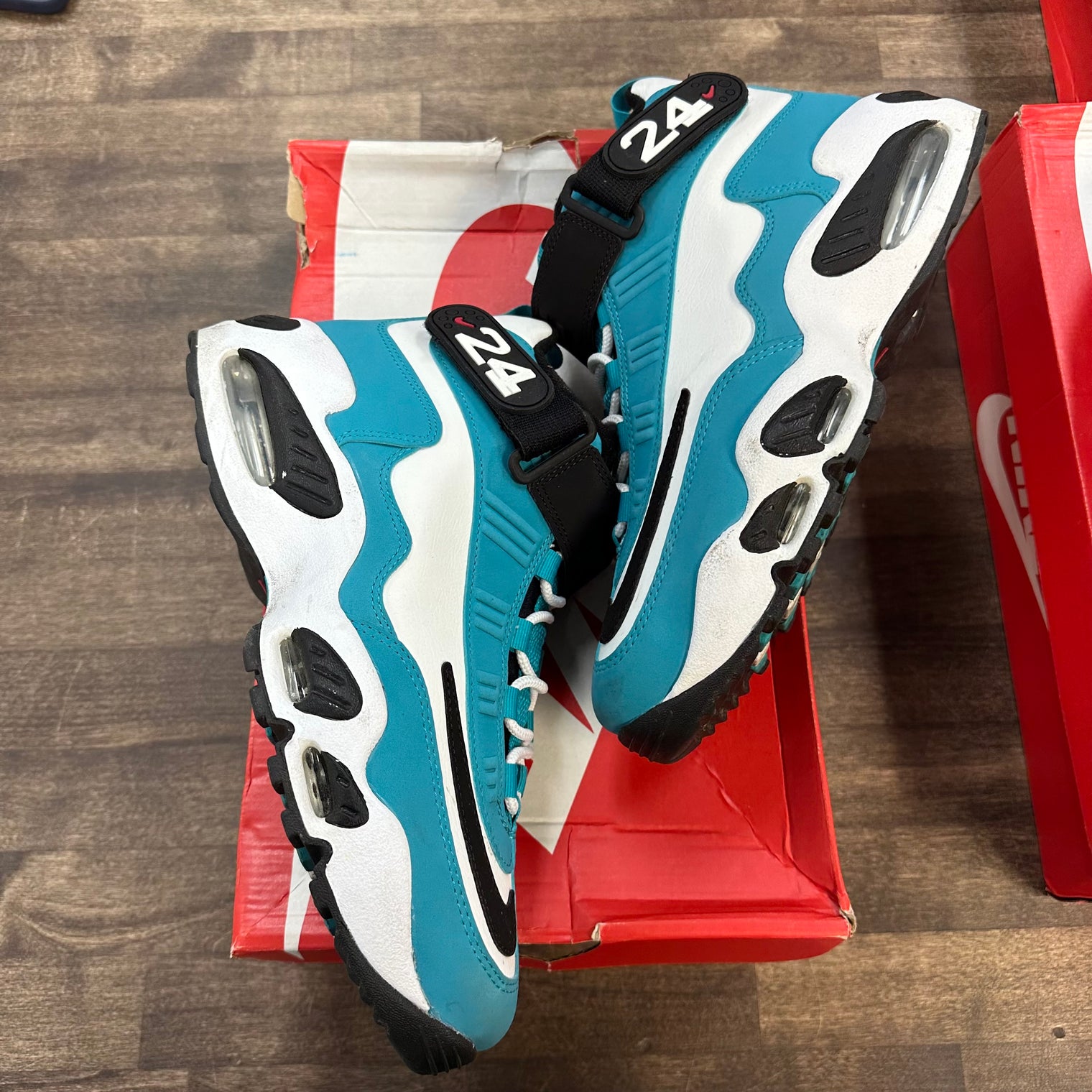 Aqua Nike Air Griffey Max 1 (USED)