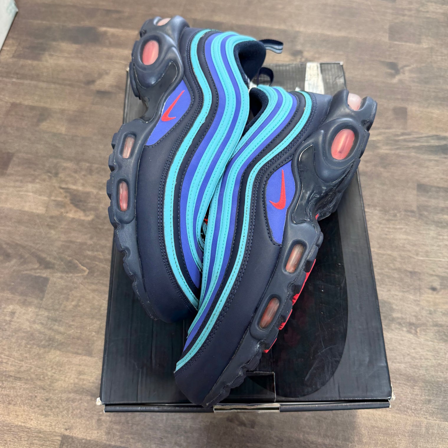 Discover Your Air Nike Air Max Plus 97 (USED)
