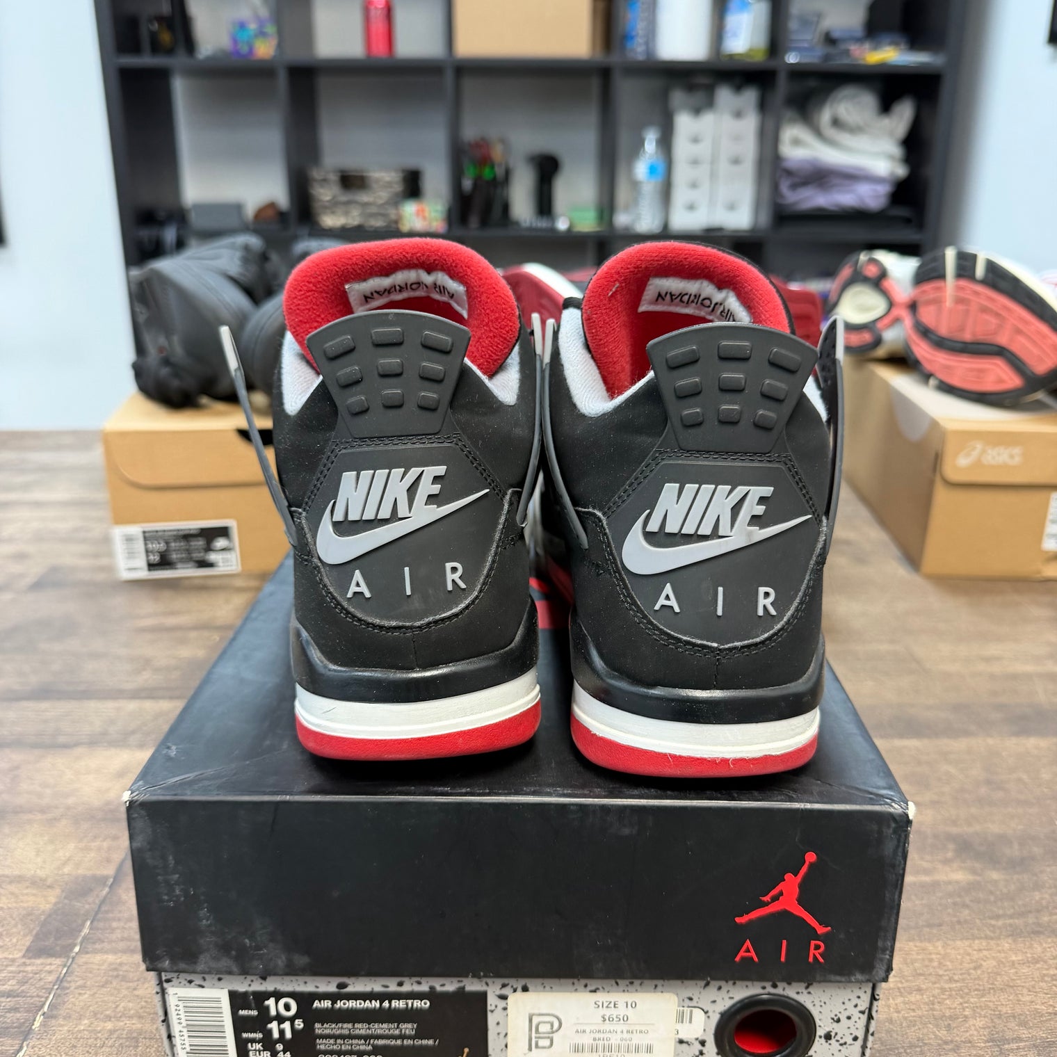 Bred Jordan 4 (2019) (USED)