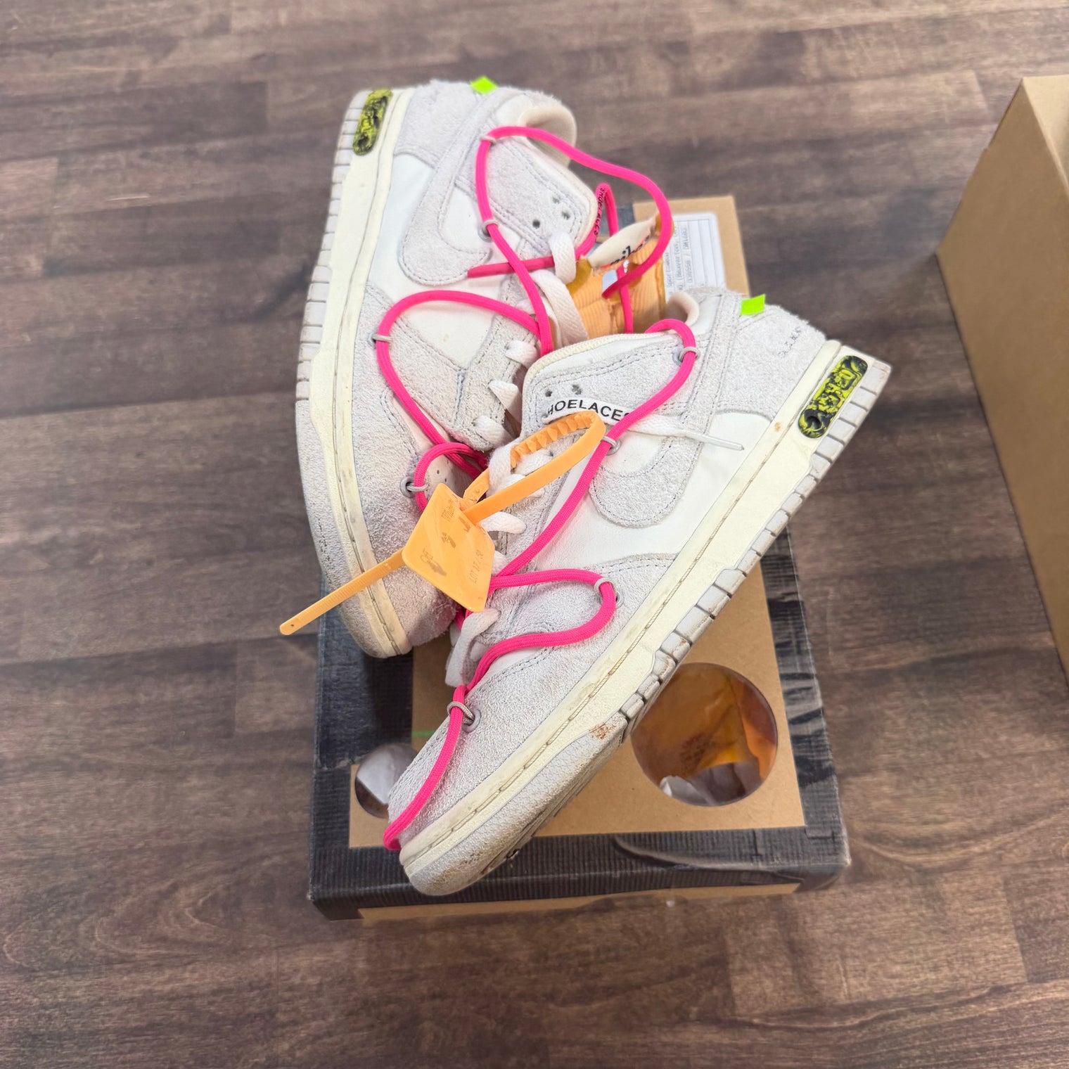 Off-White Lot 17 of 50 Nike Dunk Low (USED)
