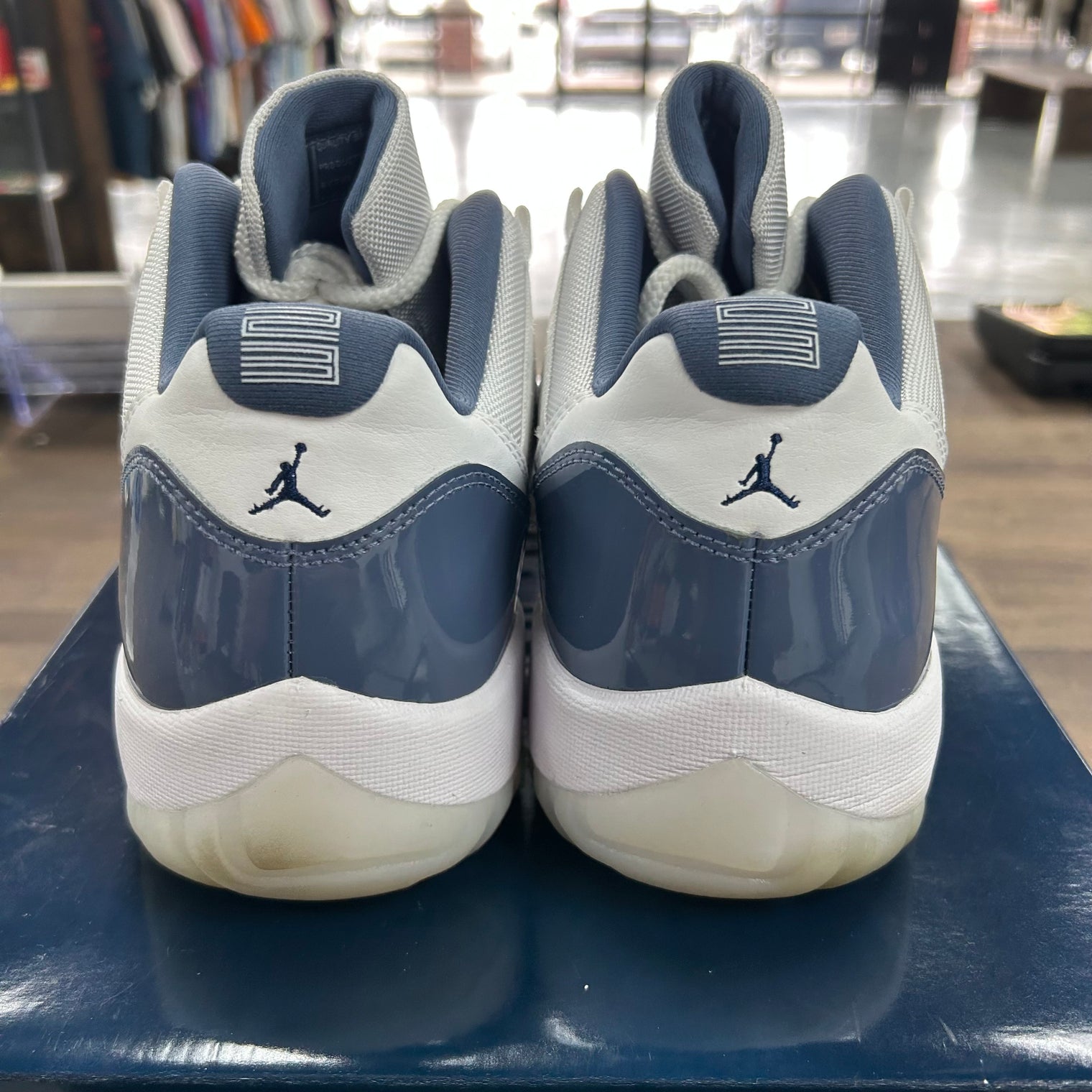 Diffused Blue Jordan 11 Low (USED)