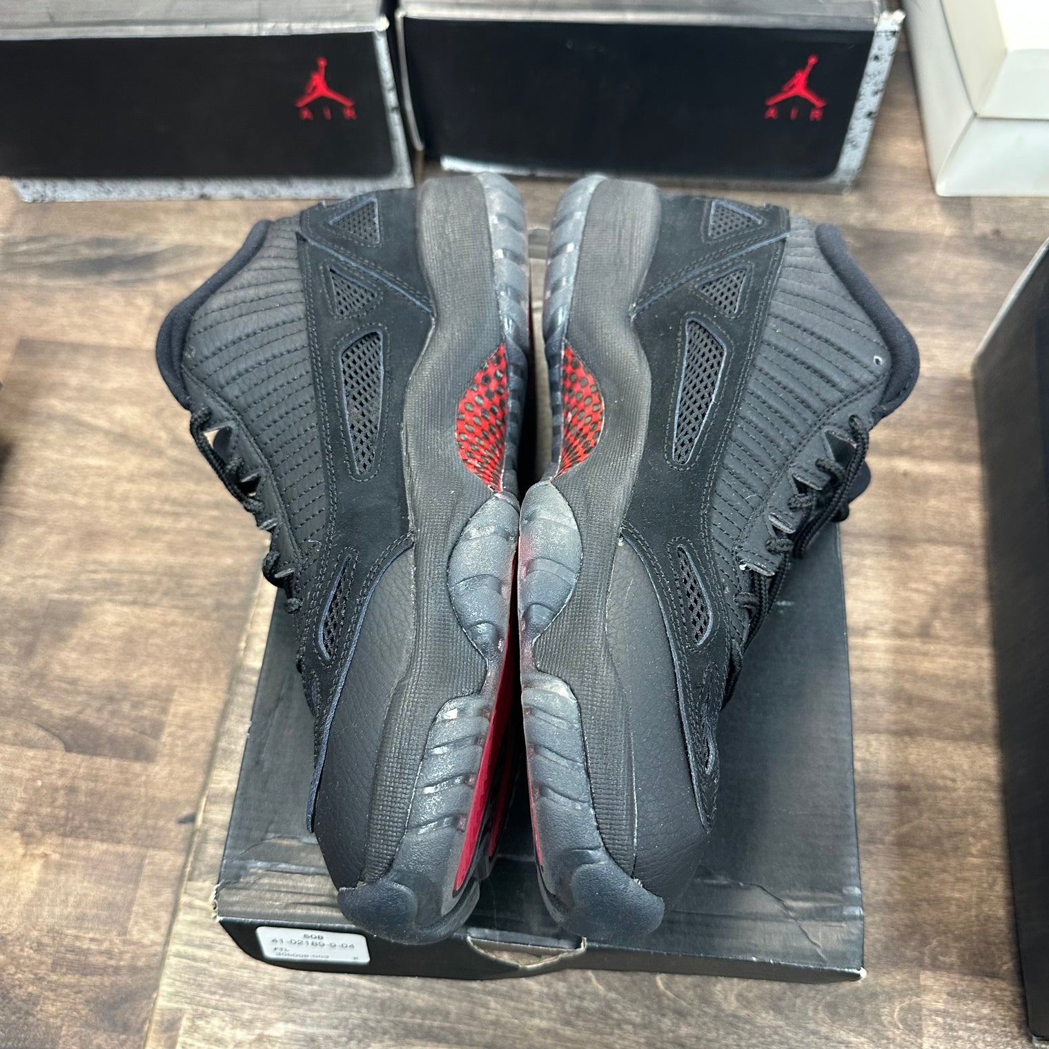 Referee Jordan 11 Low IE (2015) (USED)