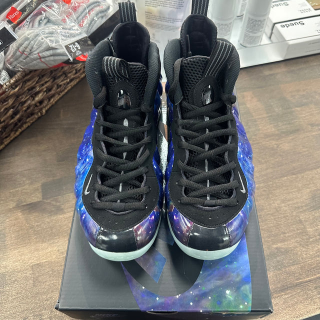 Galaxy Foamposite (USED)