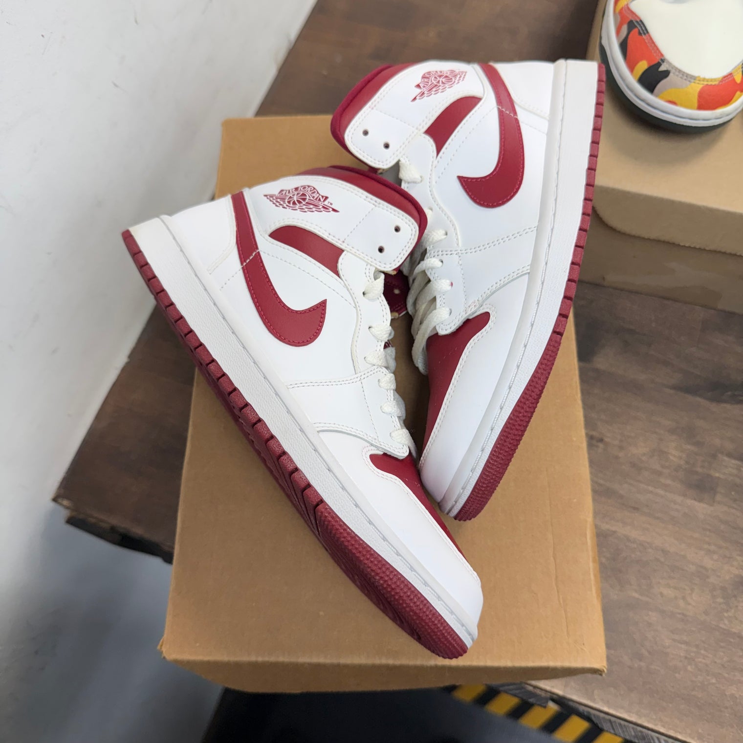Reverse Chicago Jordan 1 Mid (W) (USED, No Box)