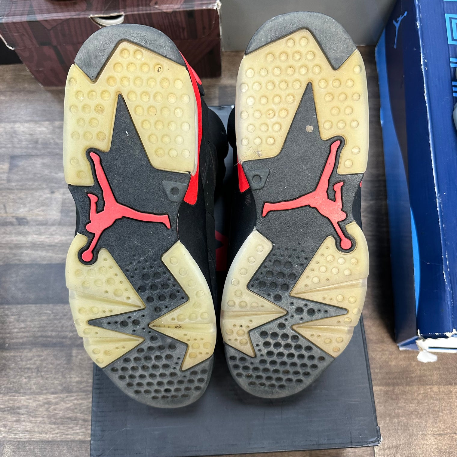 Black Infrared Jordan 6 Retro (2019) (USED)