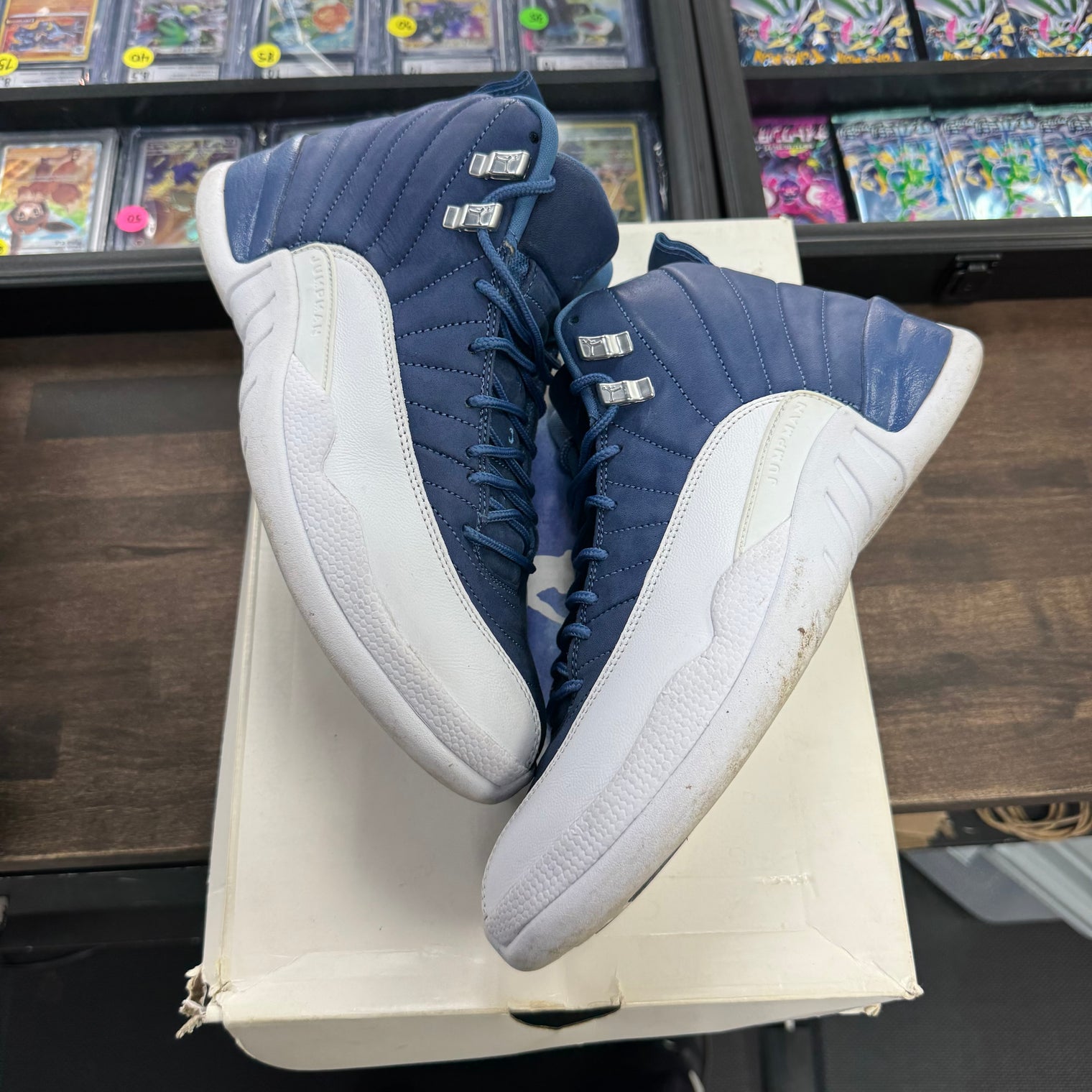 Indigo Jordan 12 Retro (USED)