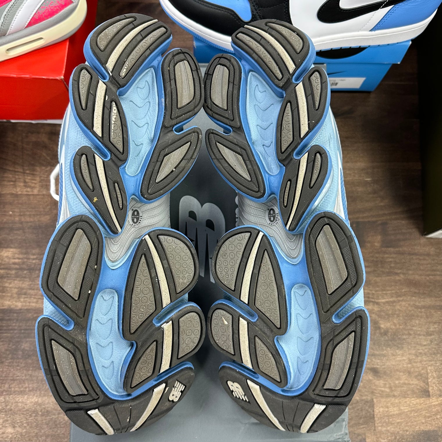 Baby Blue New Balance Abzorb 2000 (USED)