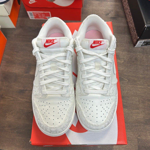 (W) Give Her Flowers Dunk Low (USED)