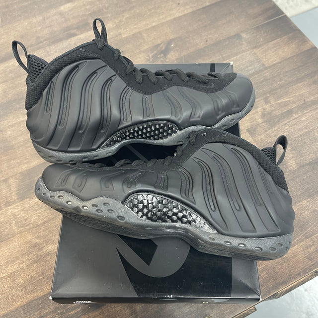 Anthracite Foamposite One (2023) (USED)