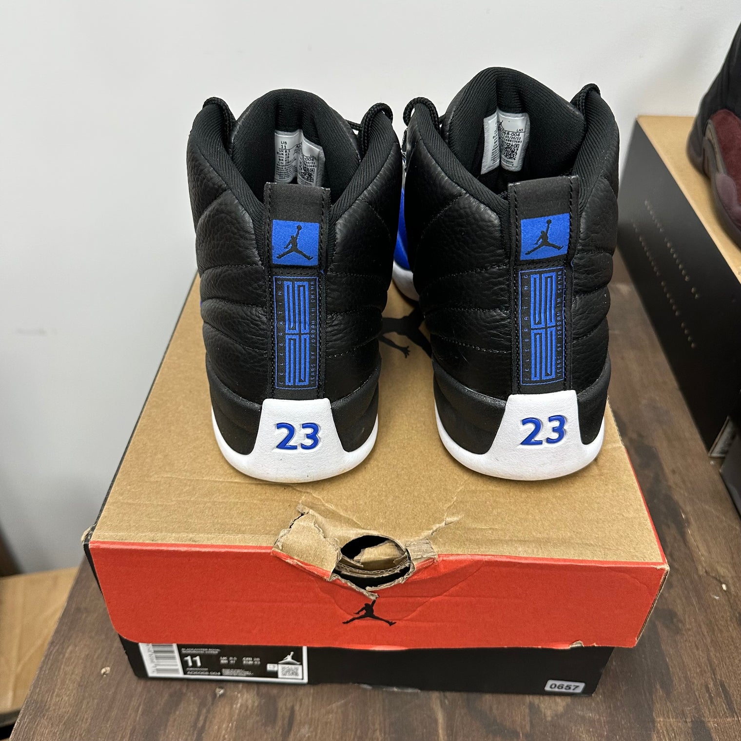 Hyper Royal Jordan 12 (W) (USED)