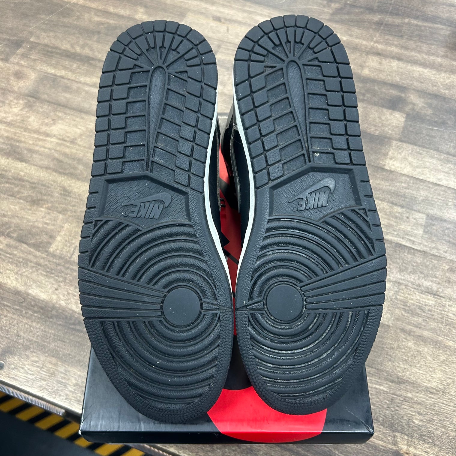 Shadow Jordan 1 High (USED)