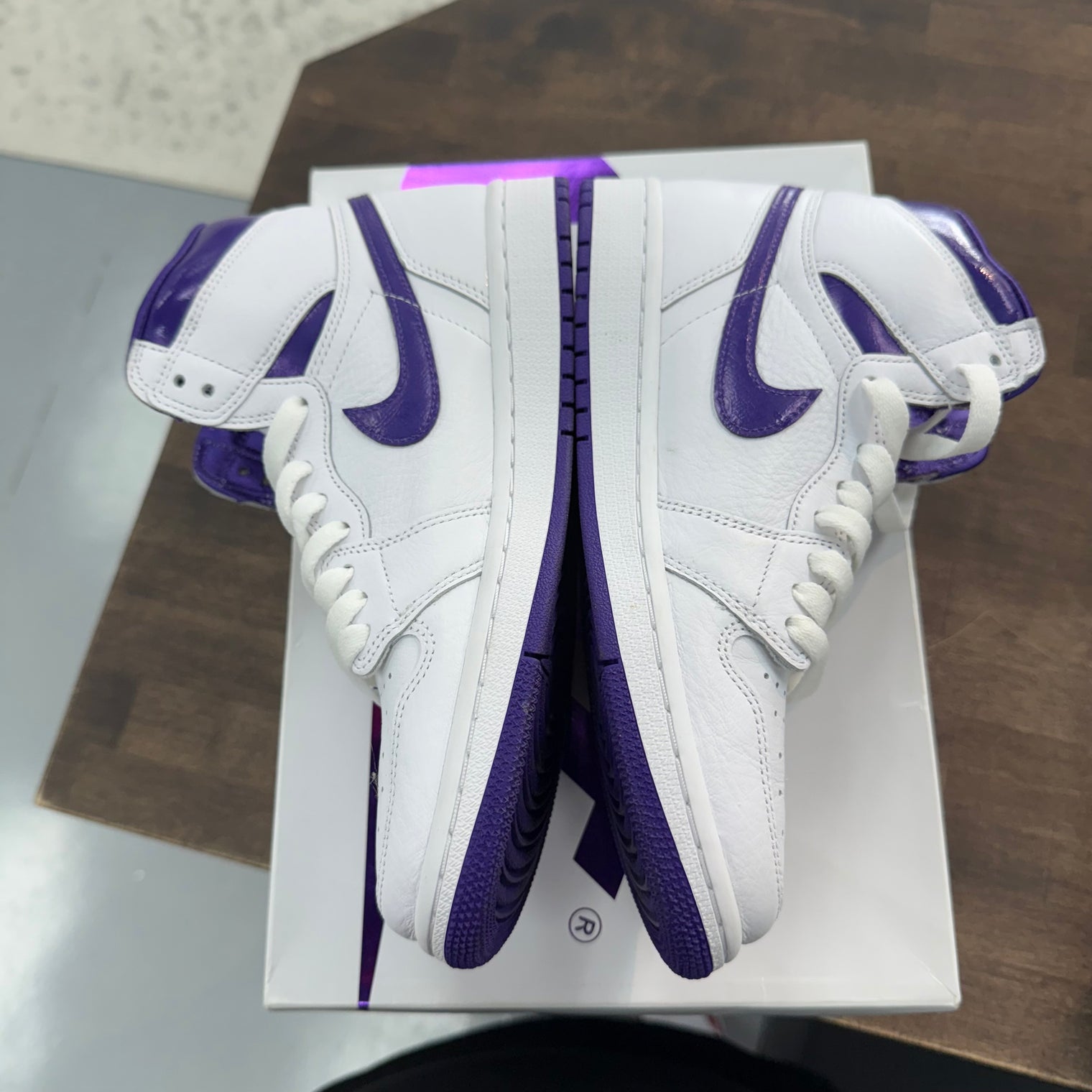 (W) Court Purple Jordan 1 High (USED)