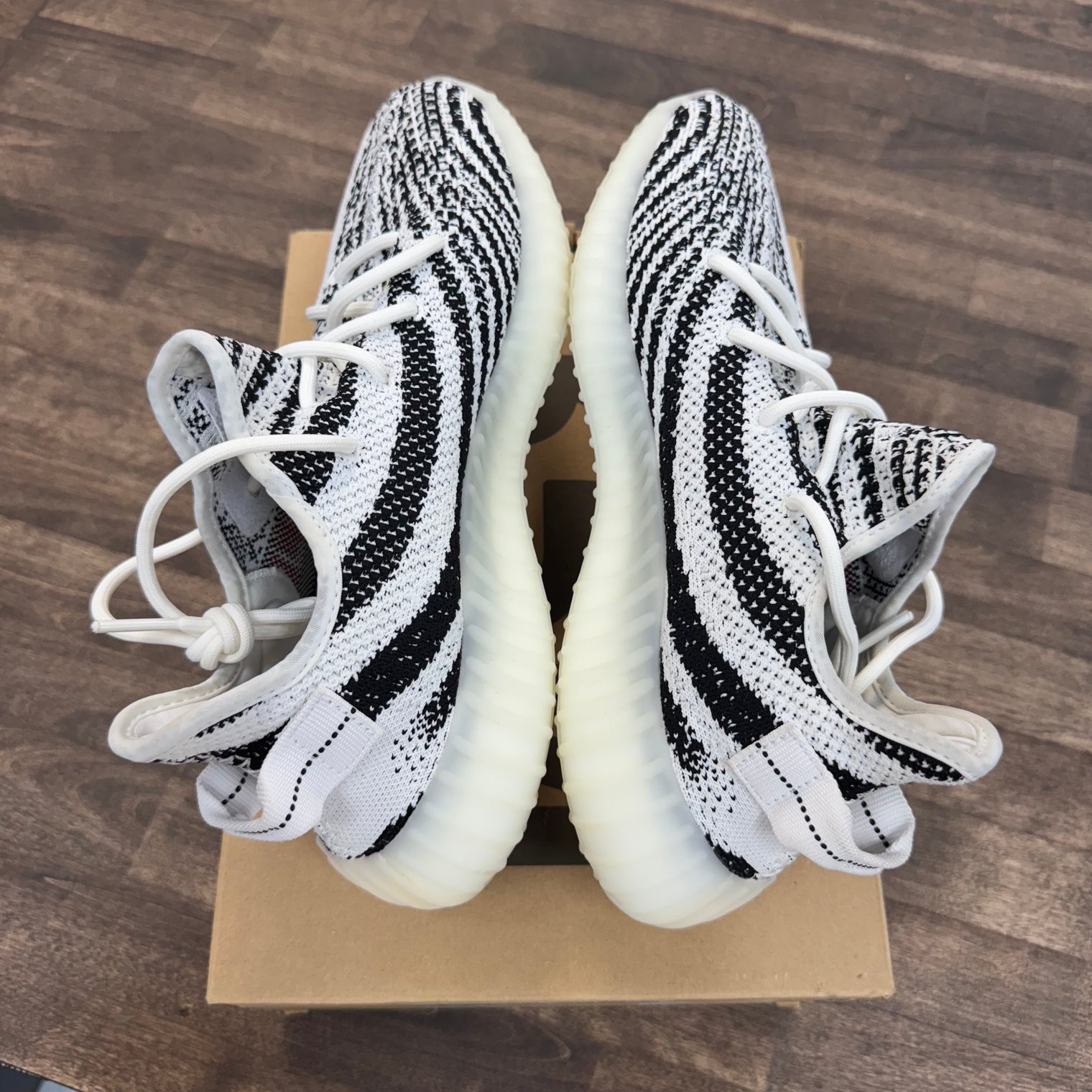 Zebra Yeezy 350 (USED)