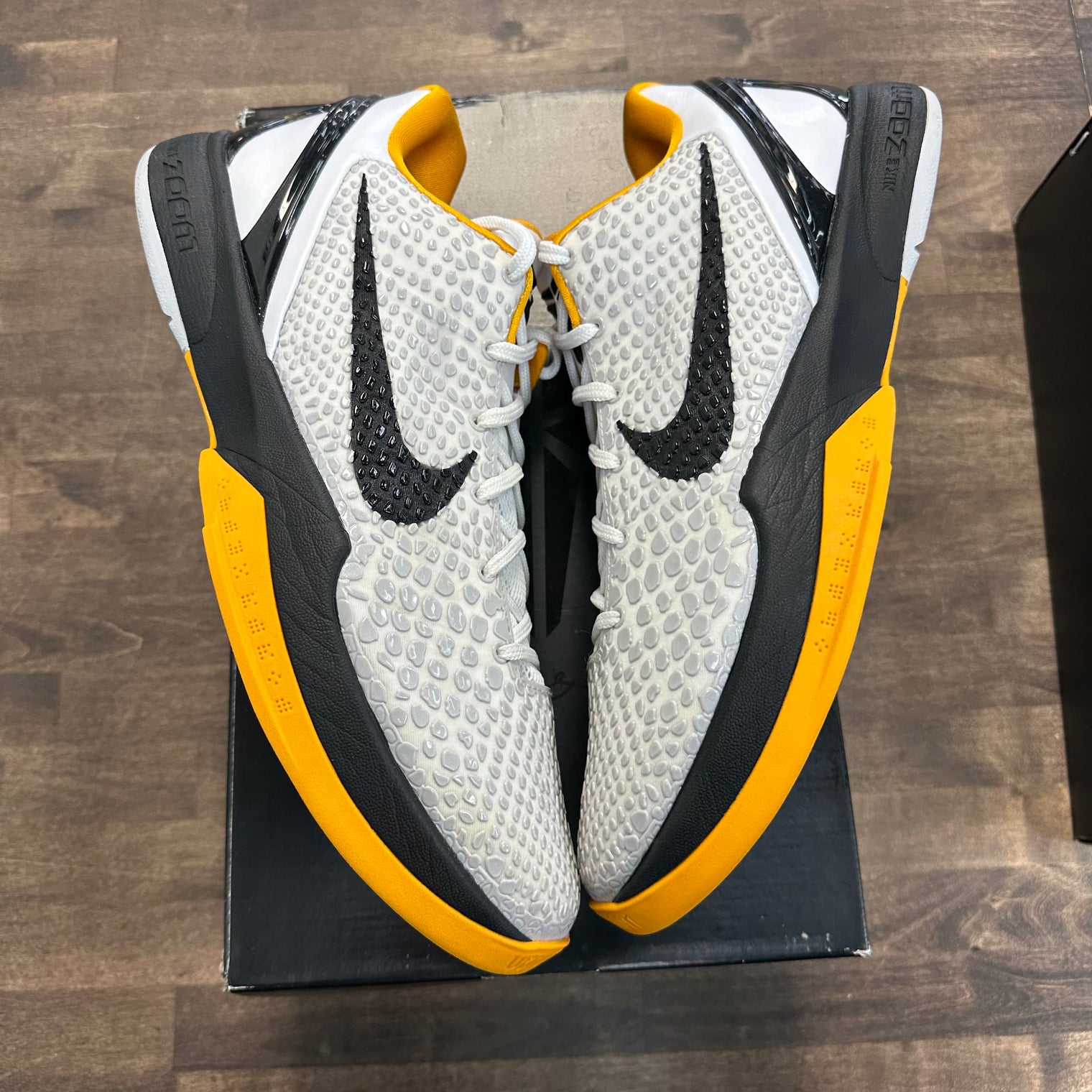 White Del Sol Kobe 6 Protro (USED)