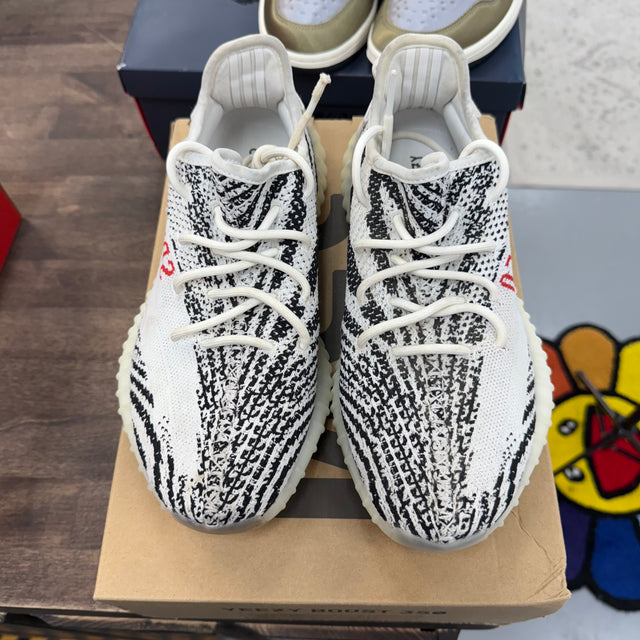 Zebra Yeezy 350 (USED, replacement box)