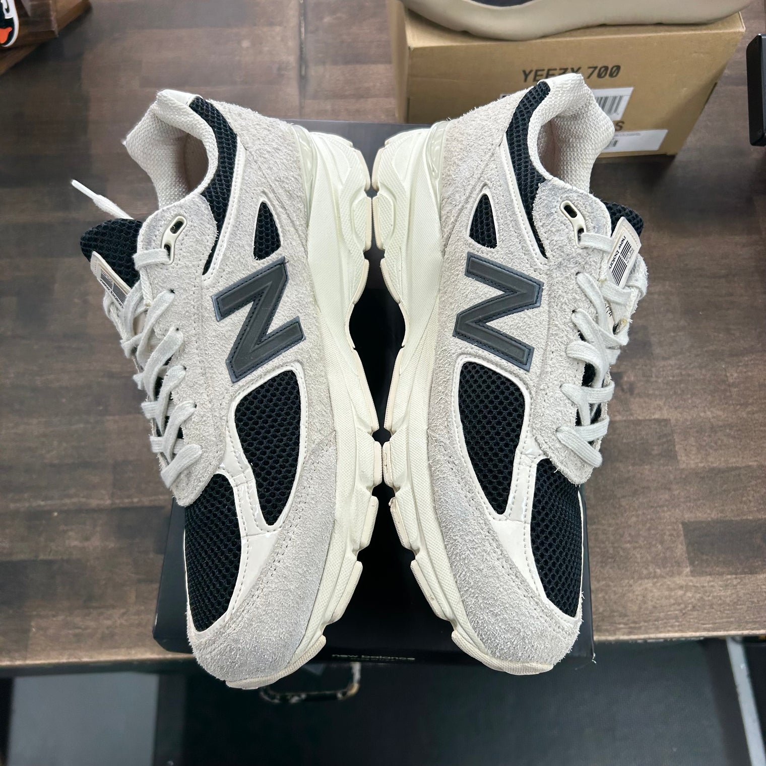 MiUSA Joe Freshgoods 1998 Intro New Balance 990v4 (USED)