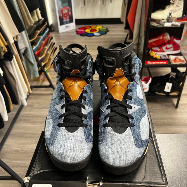 Denim Jordan 6 Retro (USED)