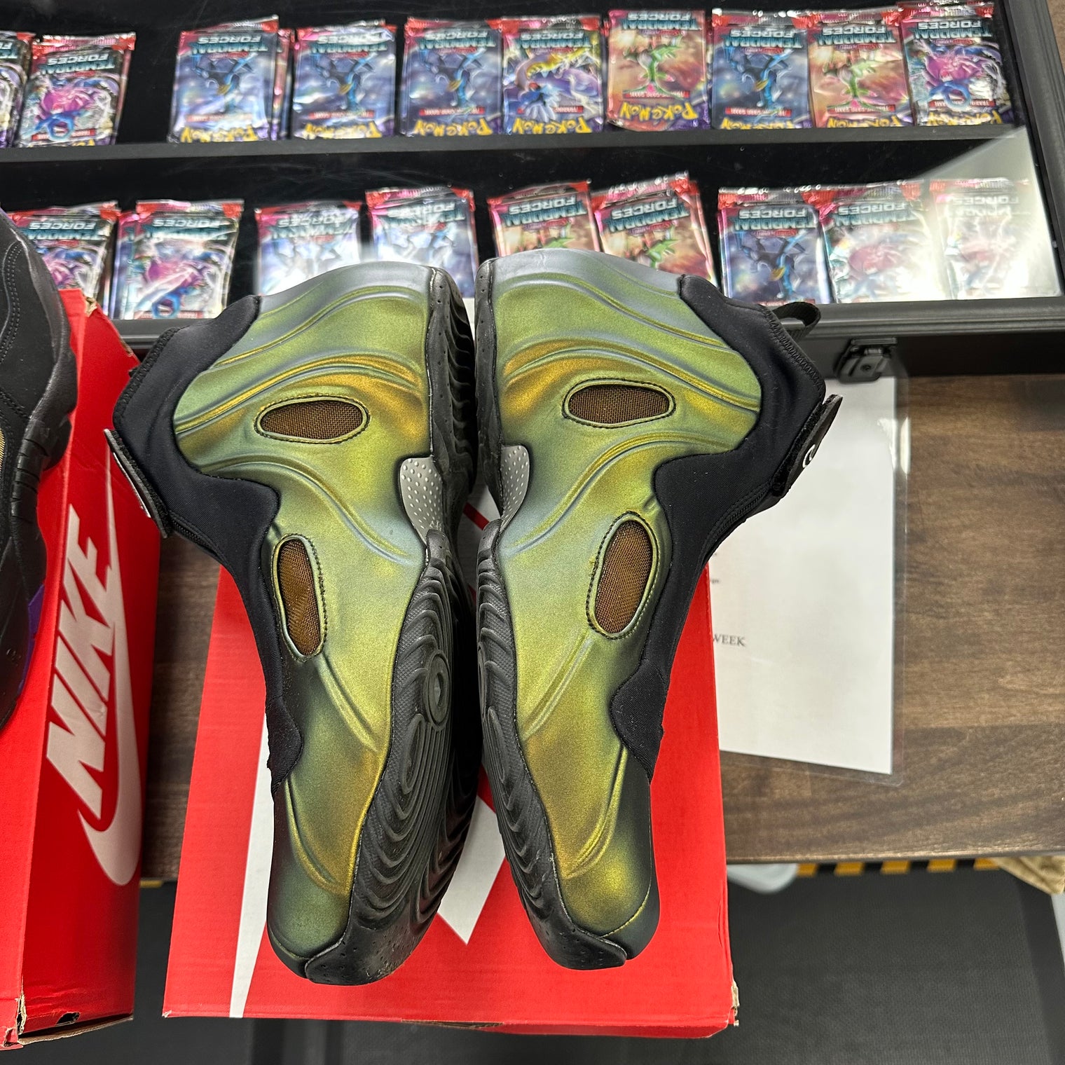 Metallic Gold Flightposite (2024) (USED)