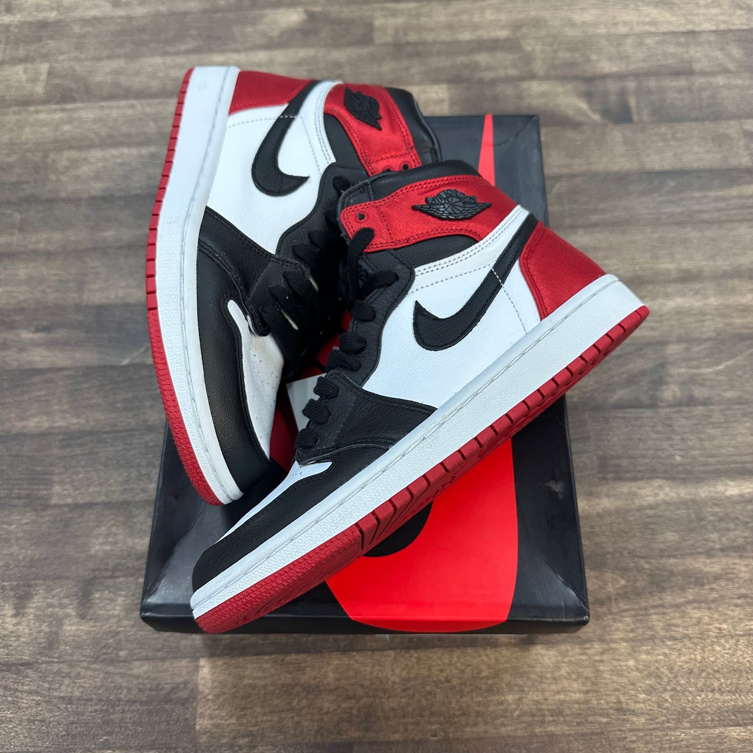 Air Jordan 1 High Satin Black Toe (W) (USED)