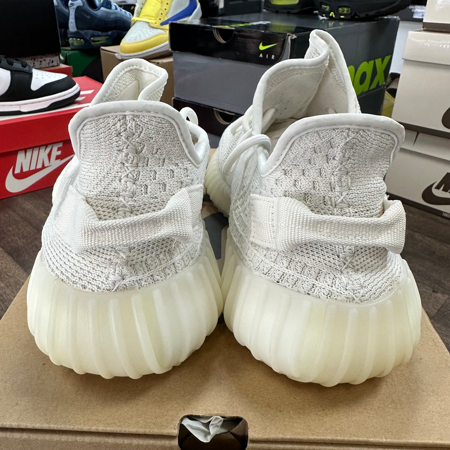 Bone Yeezy 350 (USED)