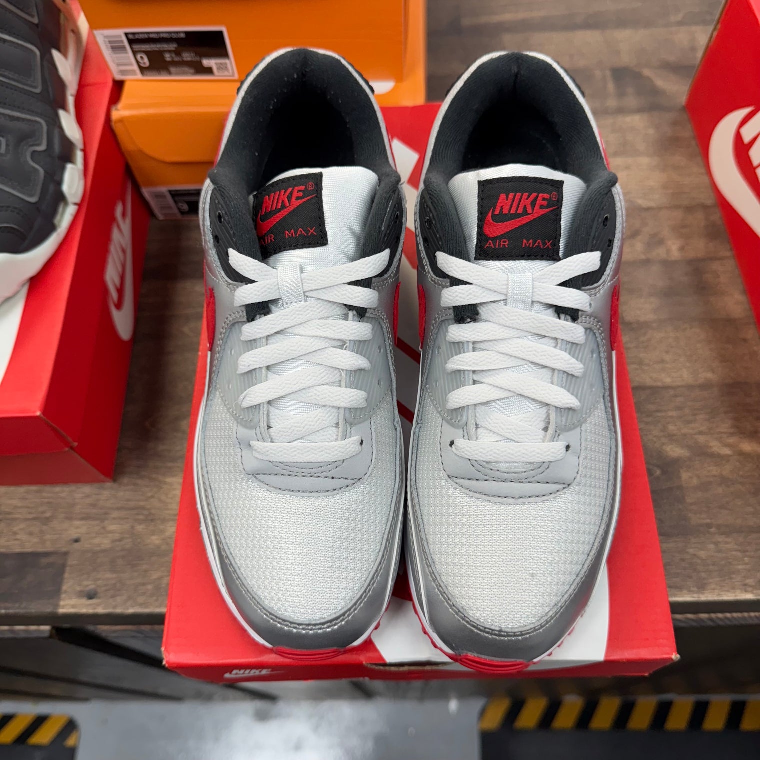 Icons Silver Bullet Air Max 90 (USED)