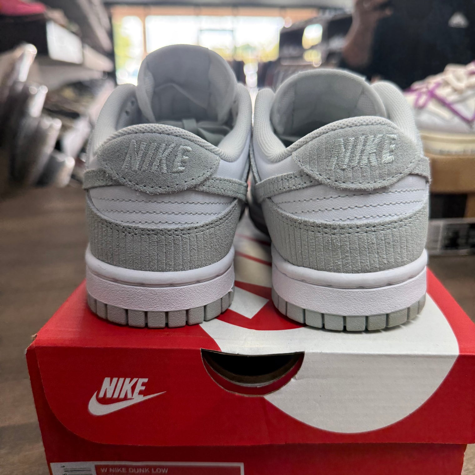 (W) Corduroy Nike Dunk Low (USED)