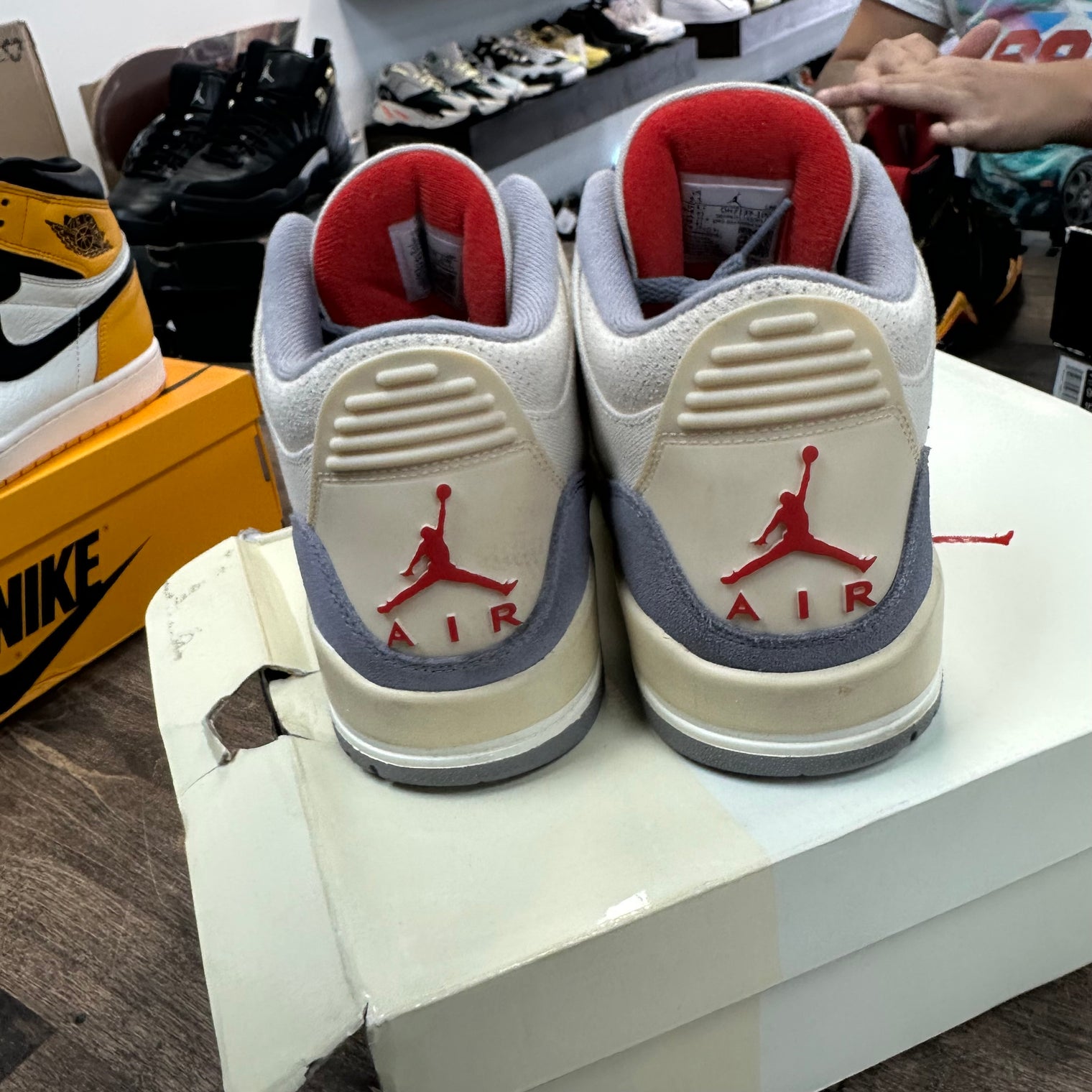 Air Jordan 3 Retro Muslin (USED)