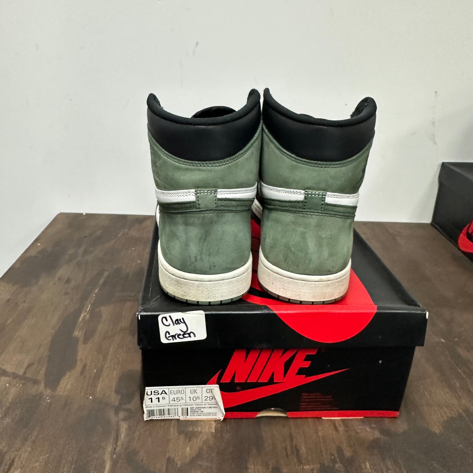Clay Green Jordan 1 High (USED)