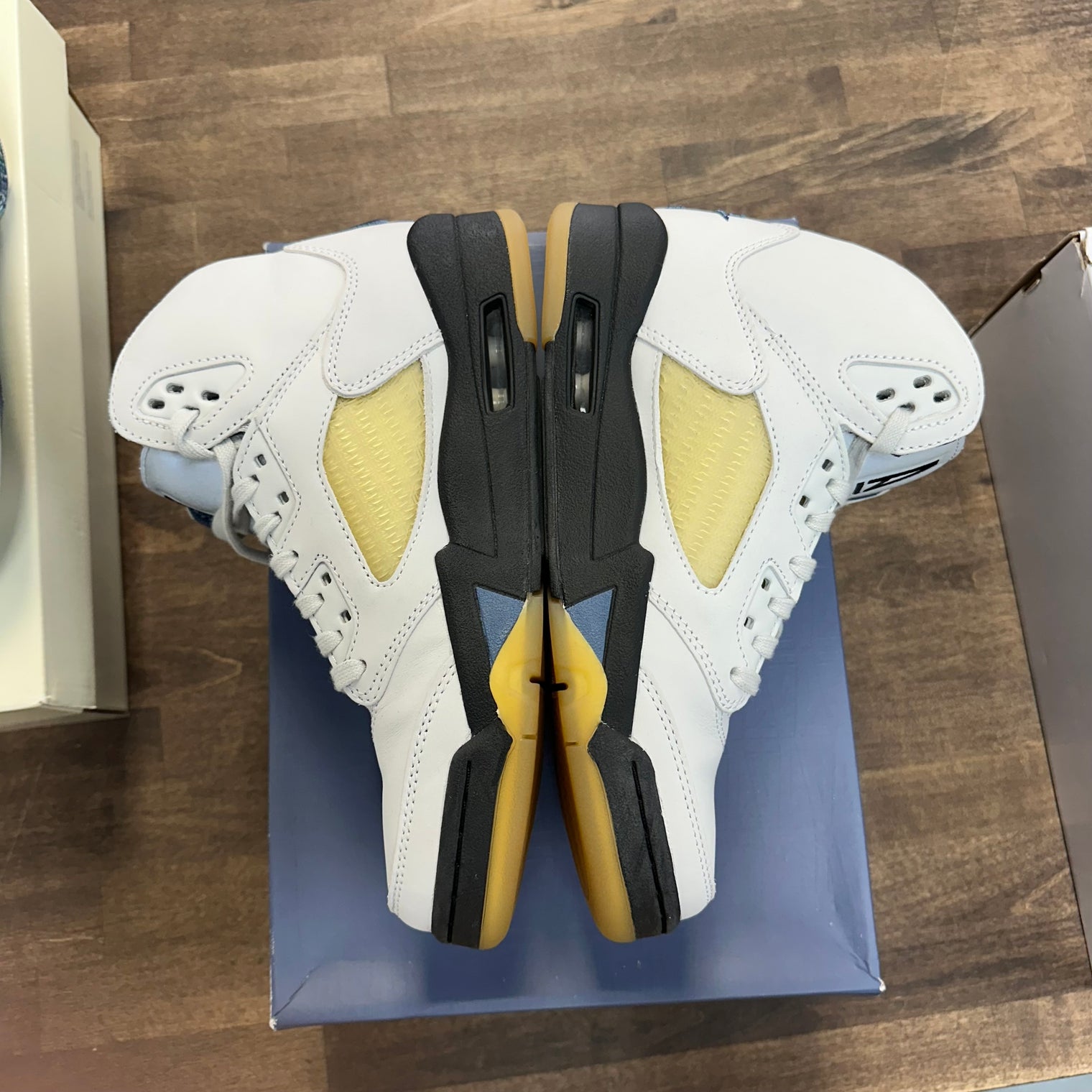 A Ma Maniere Dawn Jordan 5 Retro (W) (Lightly Worn)