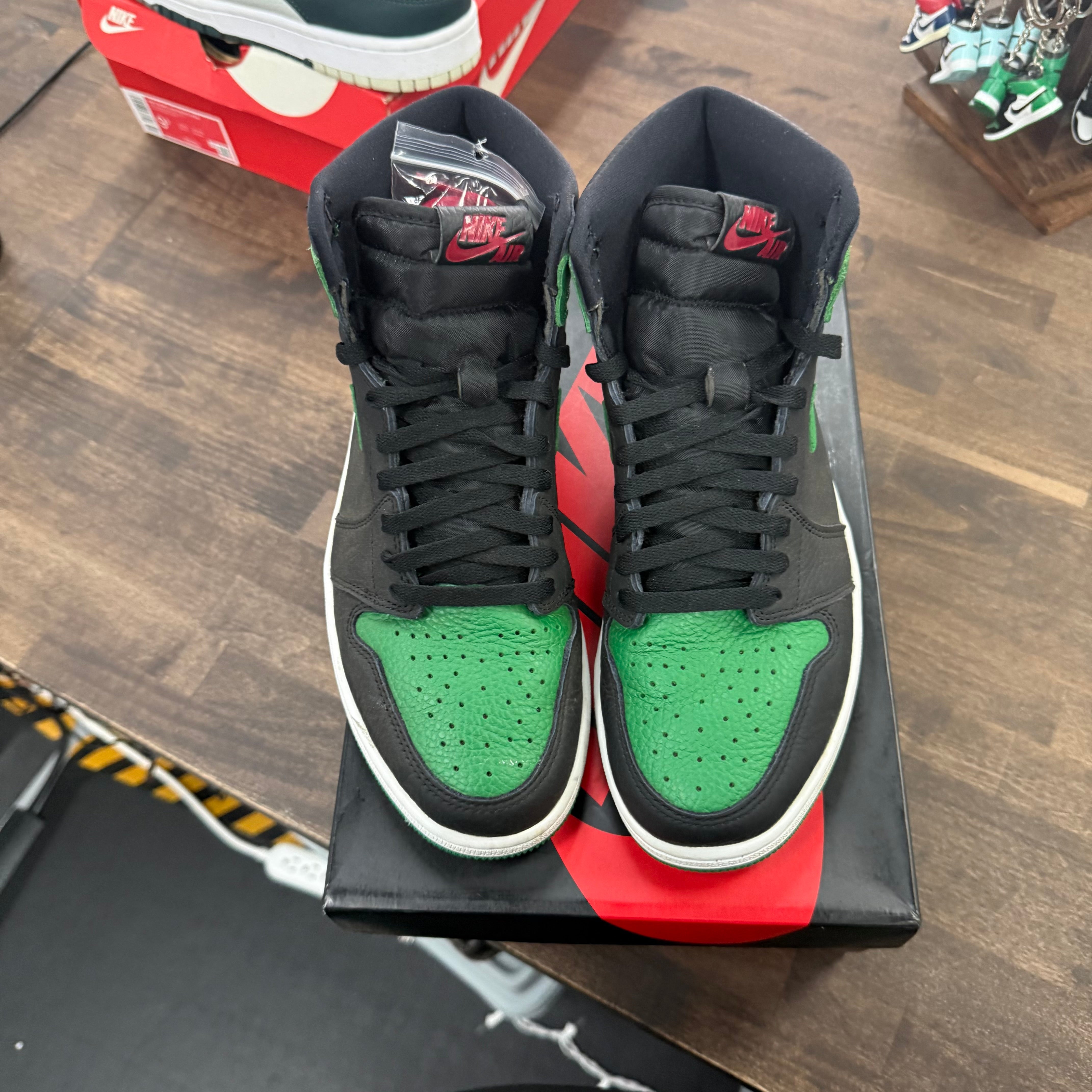 Jordan Pine Green Black Jordan 1 Retro High (USED) Size 9.5 (Pre-Owned) - Image 2