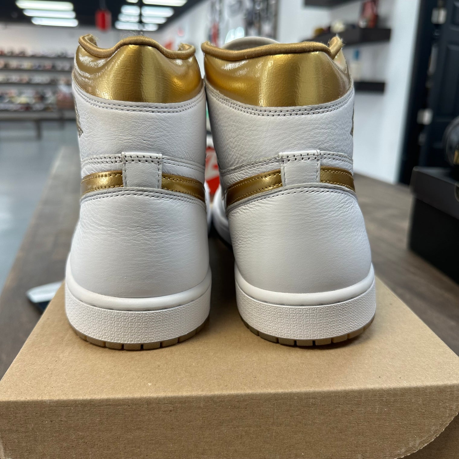 White Metallic Gold Jordan 1 High (W) (USED, No Box)