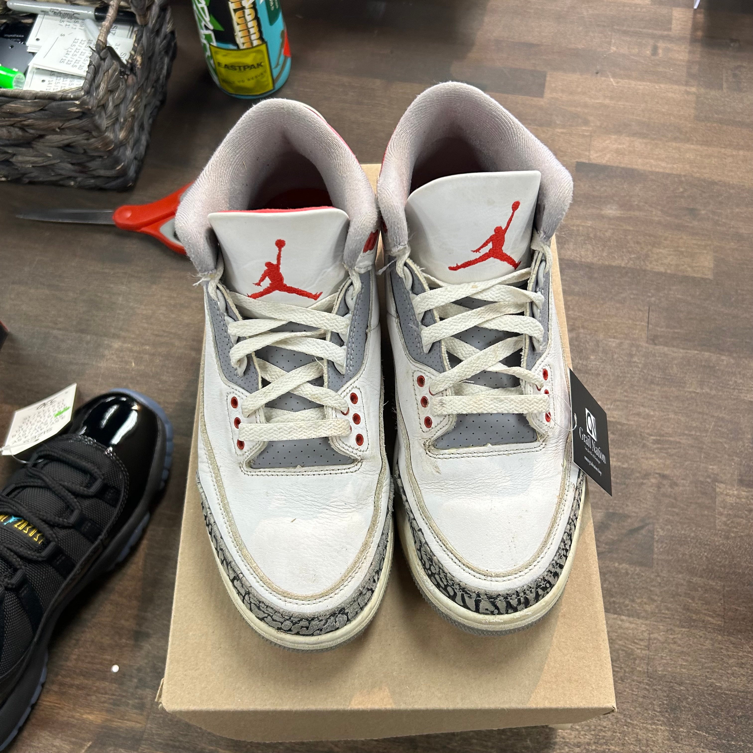 Jordan Fire Red Jordan 3 Retro (USED, No Box) Size 8 (Pre-Owned) - Image 2