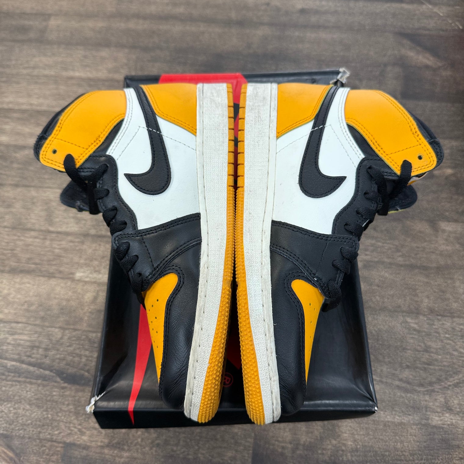 GS) Taxi Yellow Toe Jordan 1 High (USED)