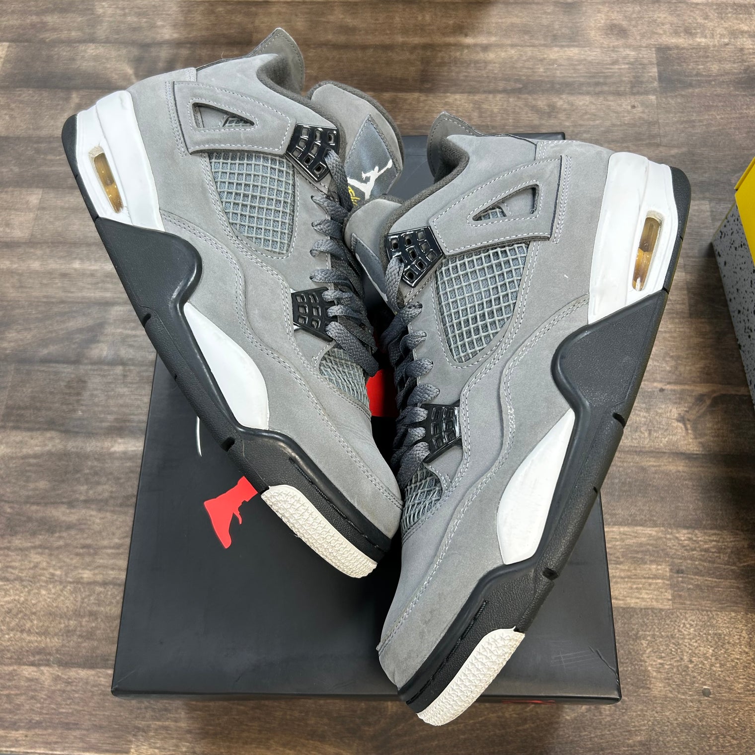 Cool Grey Jordan 4 Retro (Used)