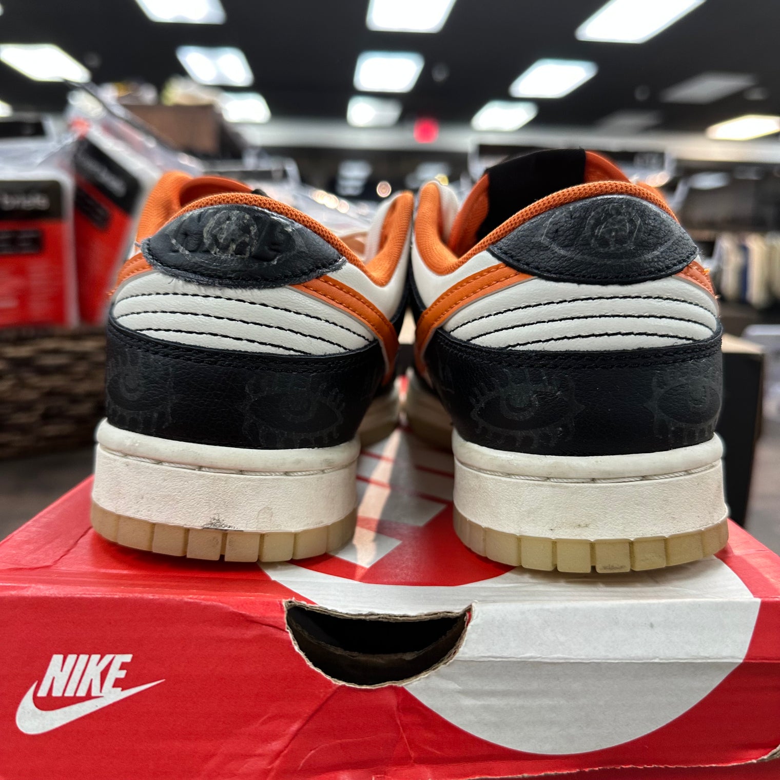 Nike Dunk Low PRM Halloween (2021) (US 8) (USED)